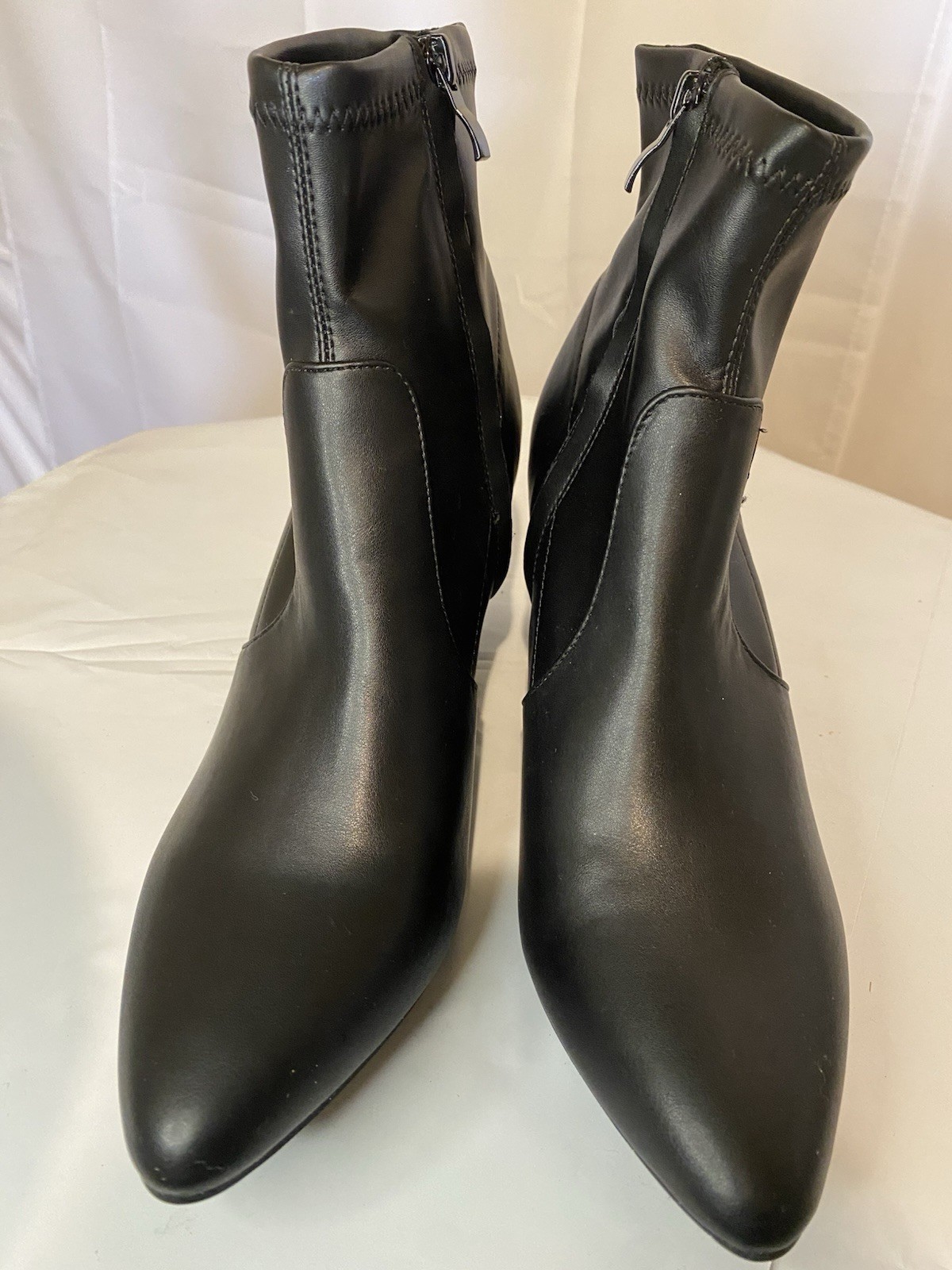 Women’s Forever 21 Black Pointed Toe Stretch Ankle Booties Side Zipper Size 10