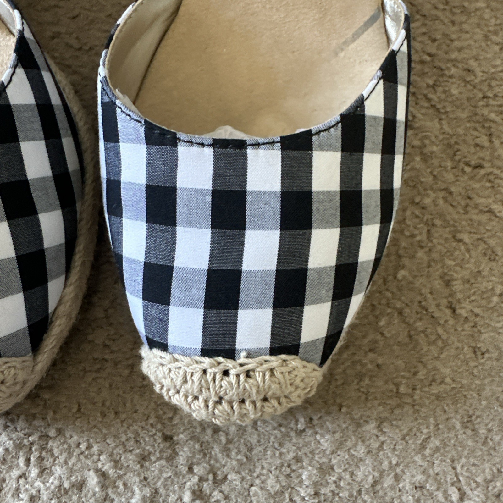 Anne Klein iflex Black White Gingham Check & Straw Wedge Slingback Size 6.5M