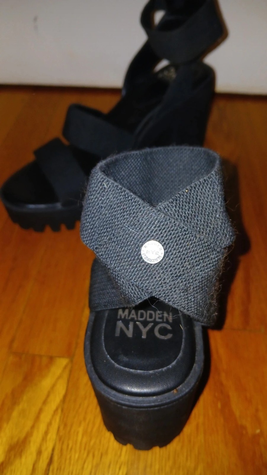 Madden NYC Women’s Black Strappy Platform Ankle Strap Slip-On Sandals 9.5