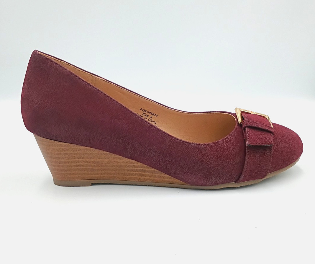 Journee Collection Graysn Slip-On Wedge Heel Wine (Dark Red) Womens Size 8 NEW