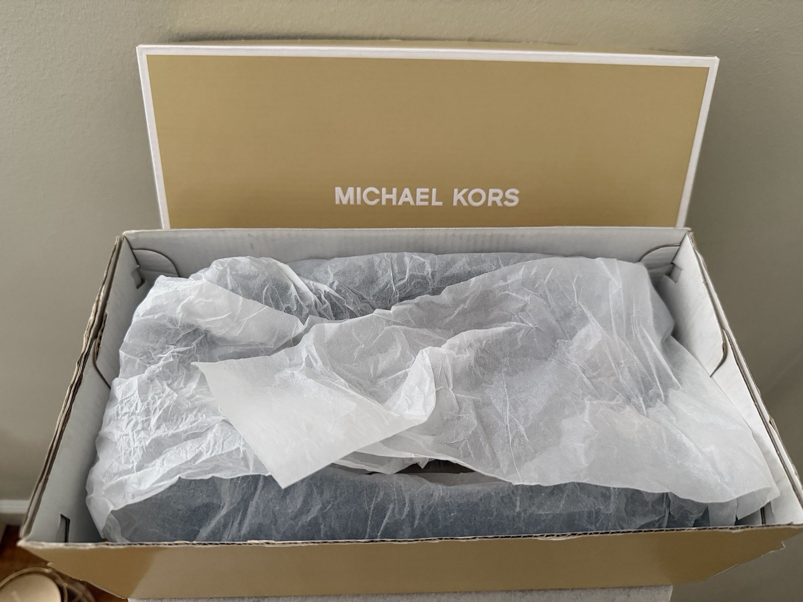 Michael Kors Navy Fulton Moc Saffiano Size 7M. Please See Photos For Condition