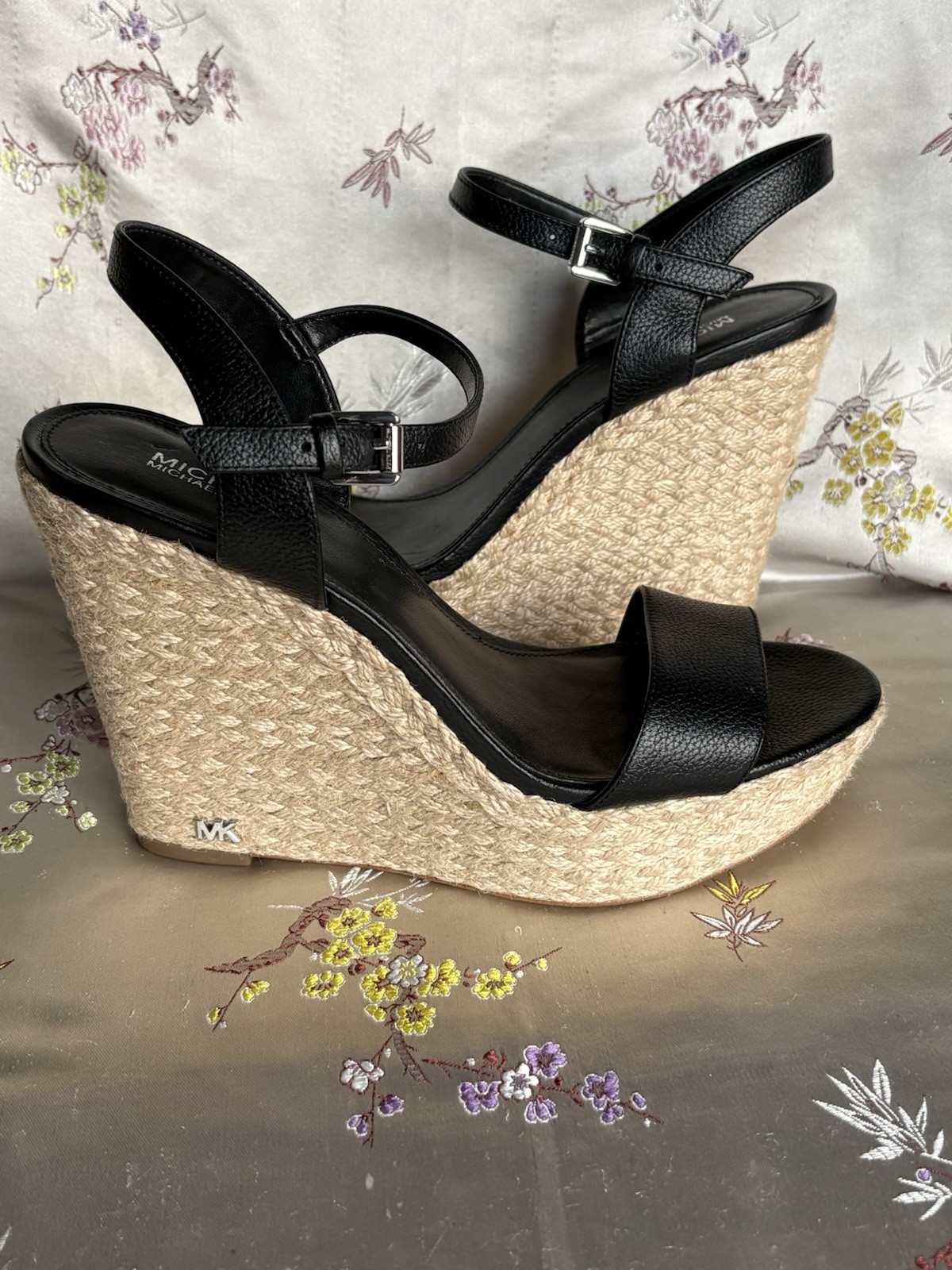 Michael Kors Espadrille Wedge Sandal Sz 7.5M Classic Black Leather Upper