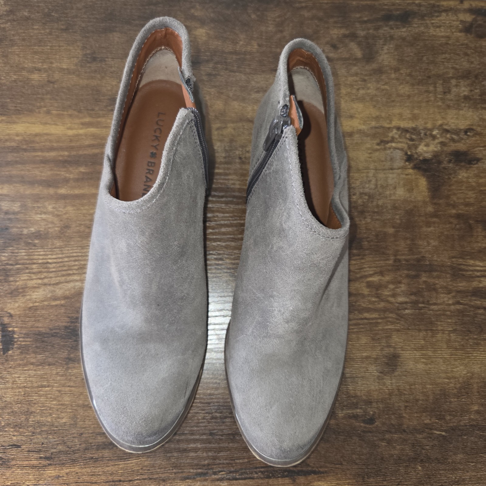 Lucky Brand Low Ankle Metal Detail Grey Western Suede Bootie US 8M 38 Women’s