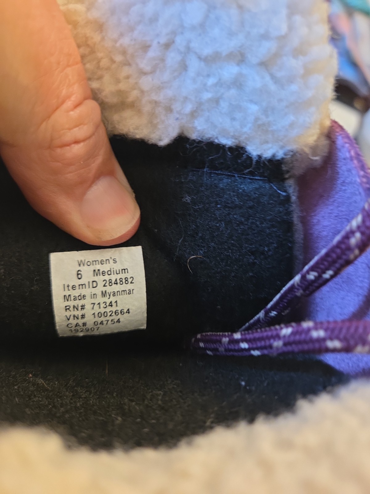 LL Bean Boots Women’s 284882 Snow Winter Purple Duck Boots Water-proof Size 6