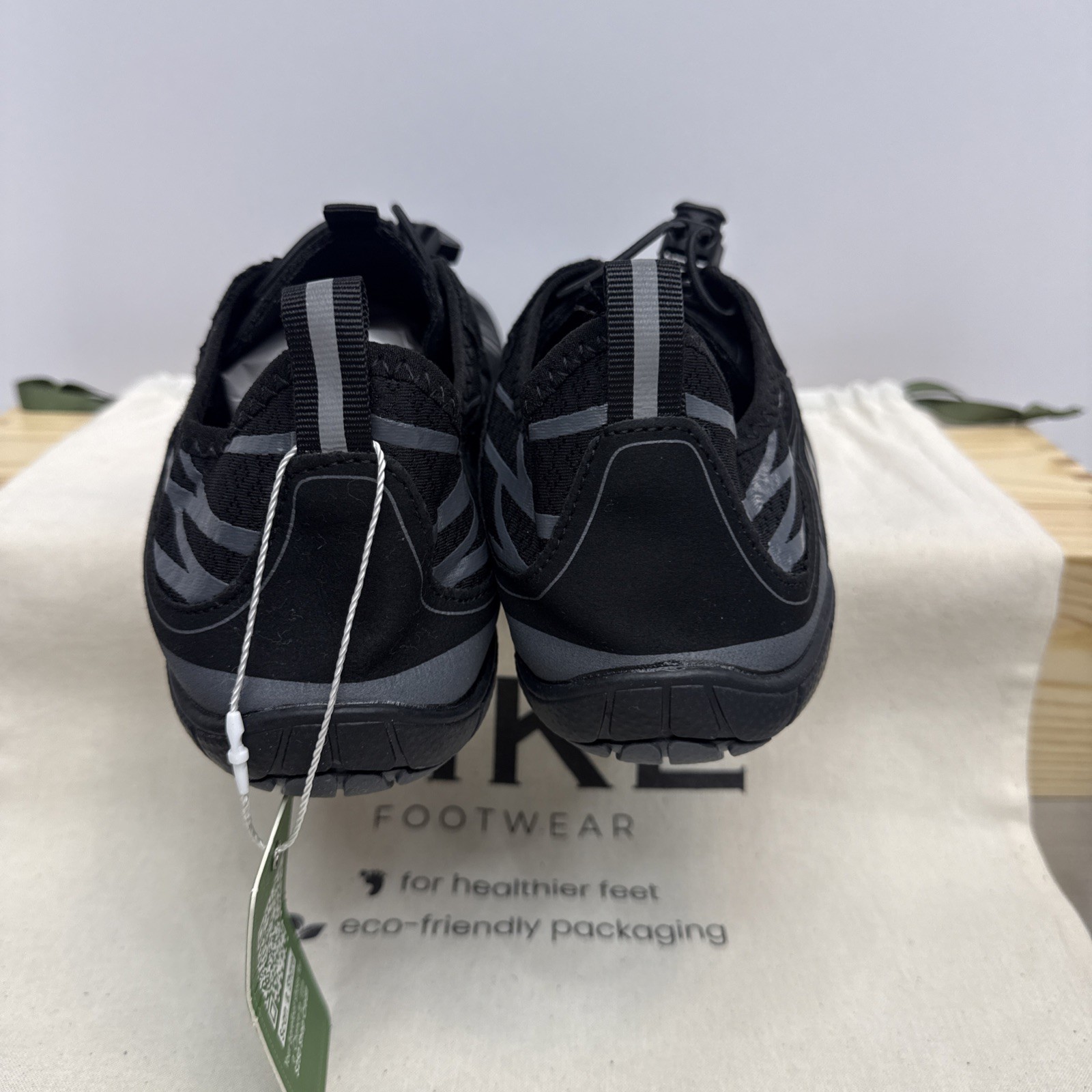 NWT Hike Footwear Shoe Lorax Pro Barefoot Black/Grey EU42 Women 11-11.5Men 9-9.5
