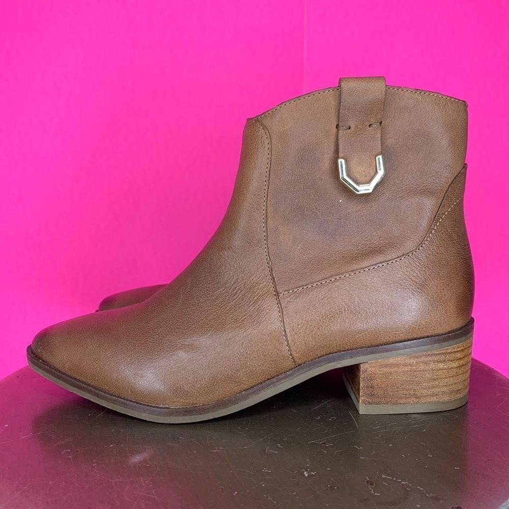 Cole Haan Maci Brown Leather Gold Pull Tab Almond Toe Ankle Boots US 6