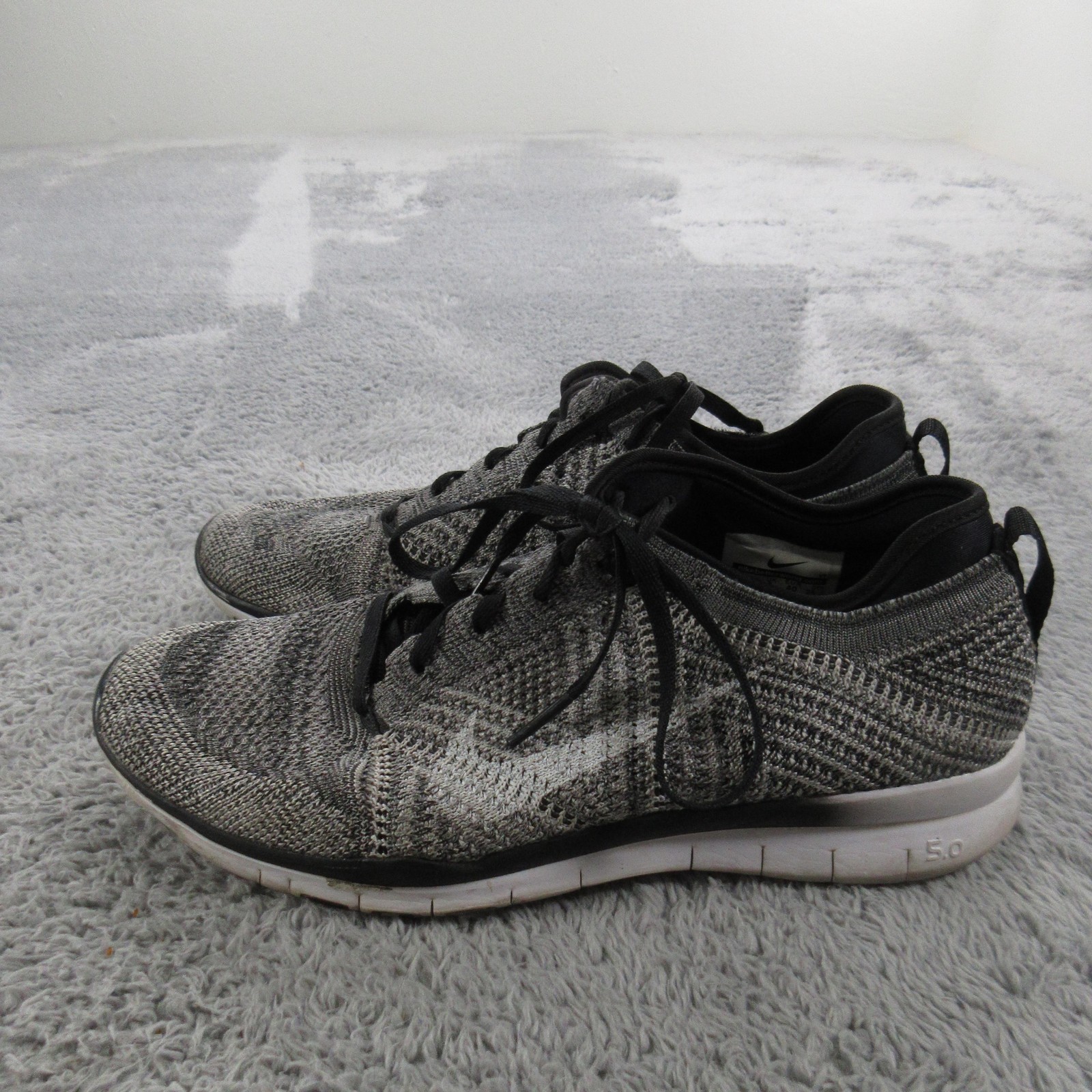 Nike Free 5.0 Flyknit Running Shoes Womens Size 8.5 Black Sneakers 717895-001