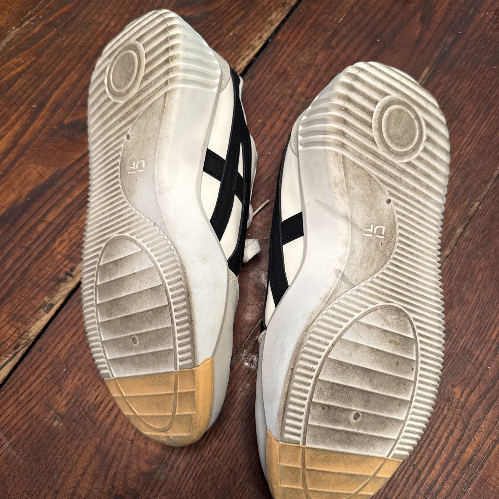 De Florance Women’s Sneakers Black/White/Beige, Size US 8.5
