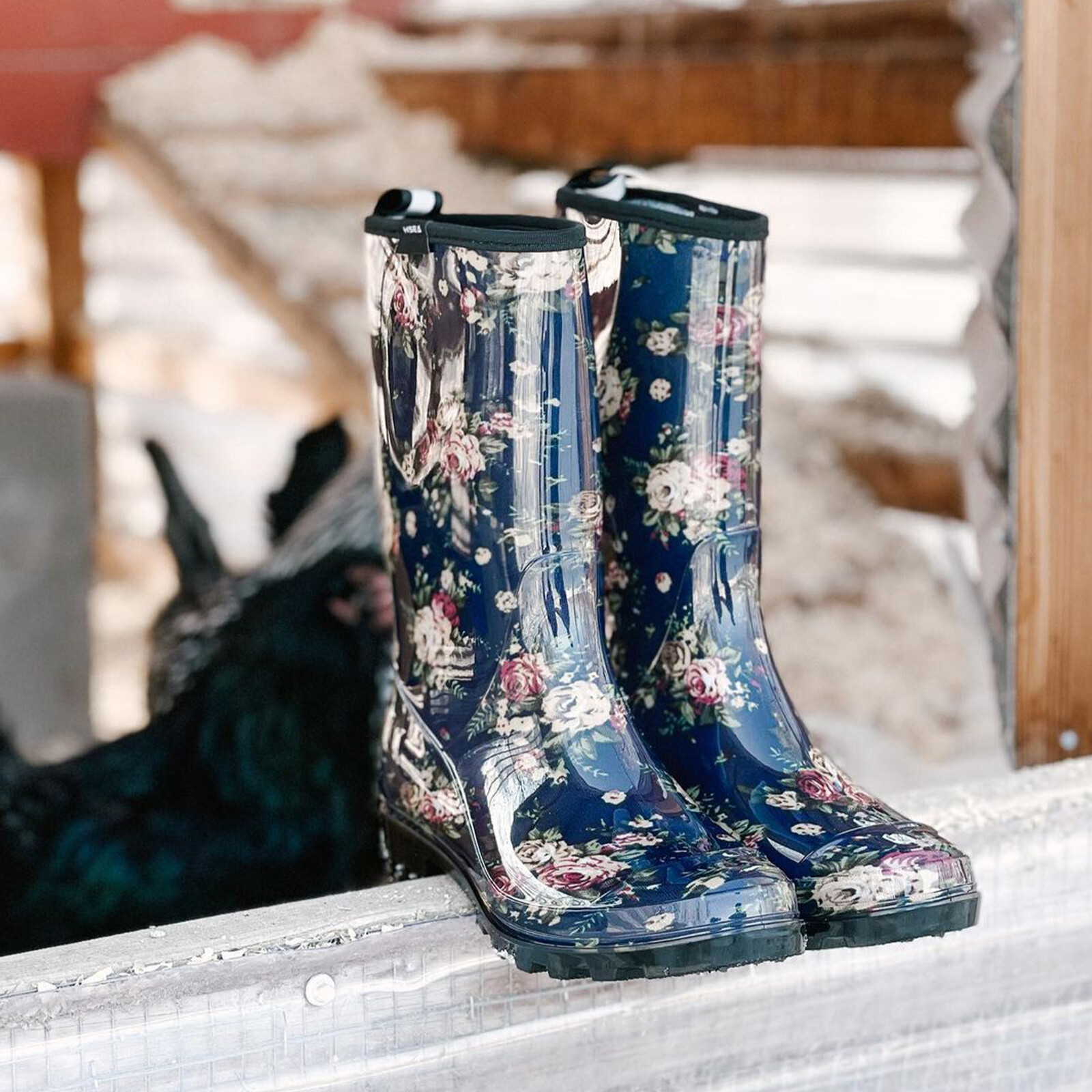 HISEA Women’s Printed Rain Boots Mid-Calf Waterproof Garden Boots Glossy Wellies