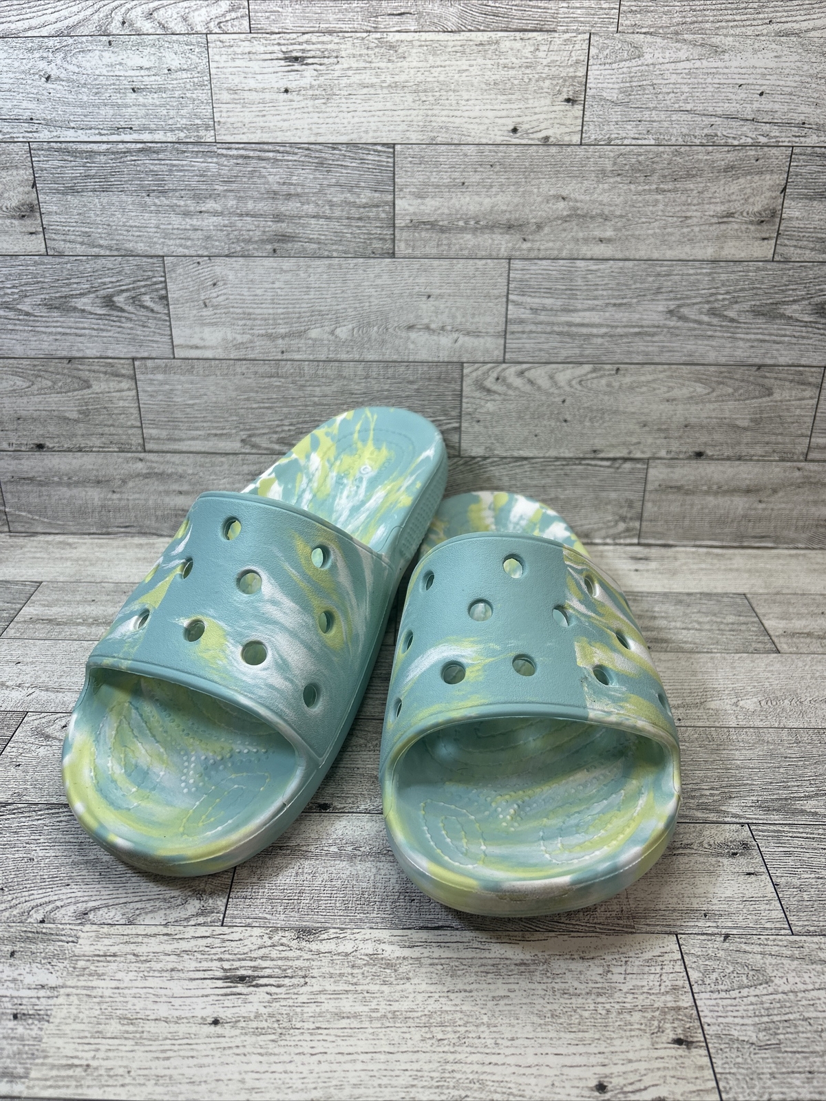 Marbled Tie Dye Iconic Crocs Comfort Classic Slides Size Women 11 Men 9