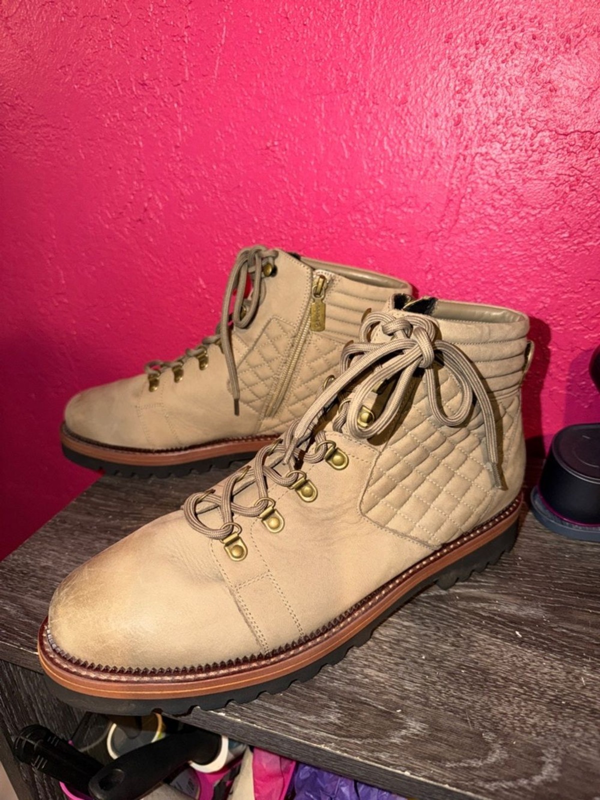 Blondo “Helen” Taupe Quilted Lace-Up Ankle waterproof lug Boot. Sz 11