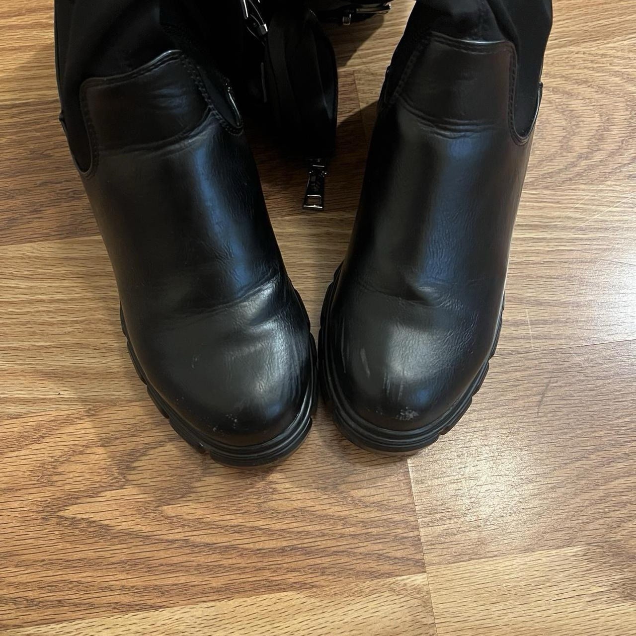 Women’s Black Knee-High Combat Boots Synthetic Round Toe Zip Buckle Size 6