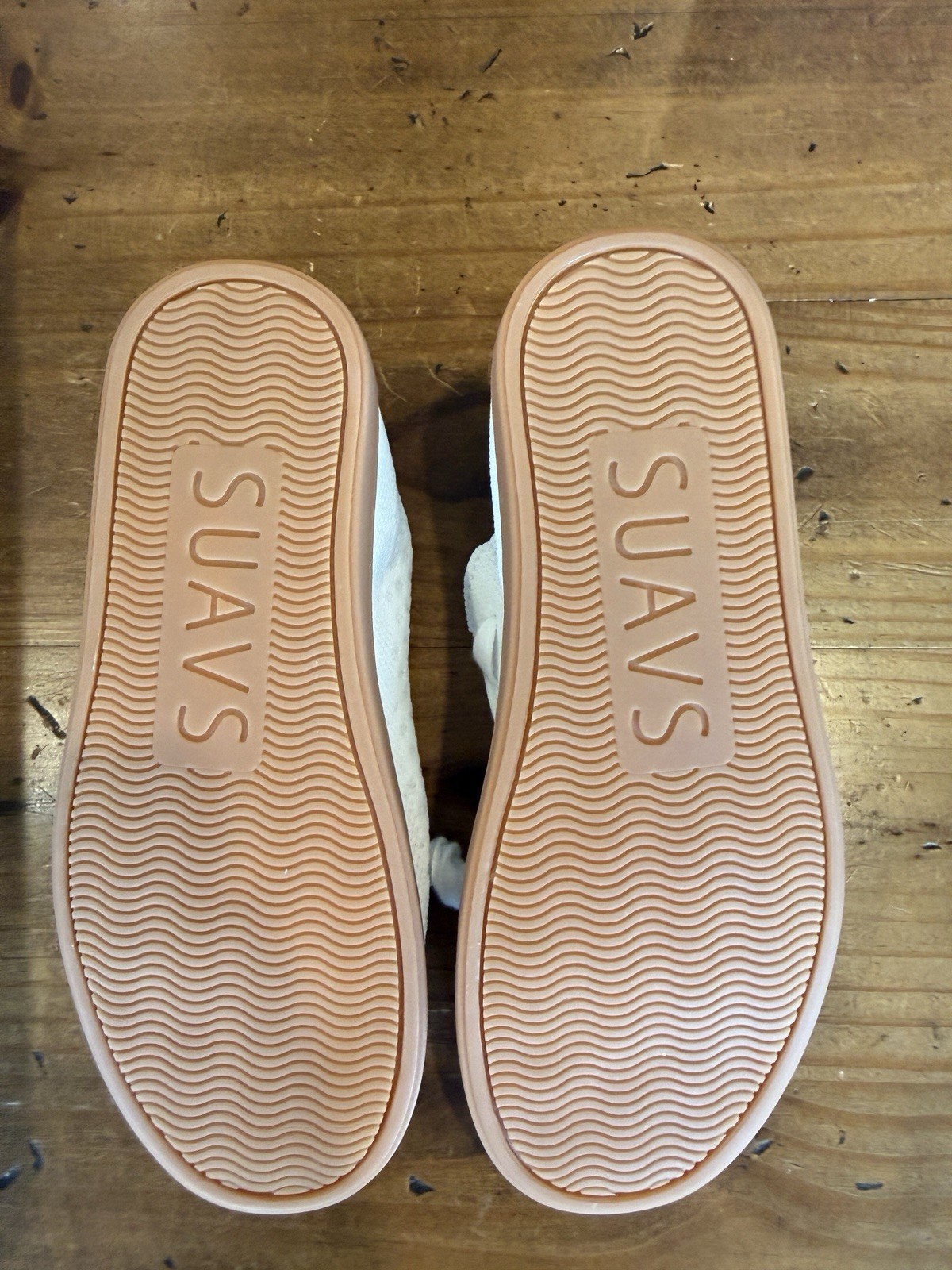 NIB Suavs The Zilker Gum Marshmallow Slip-on Shoes Women’s 6 EU 37