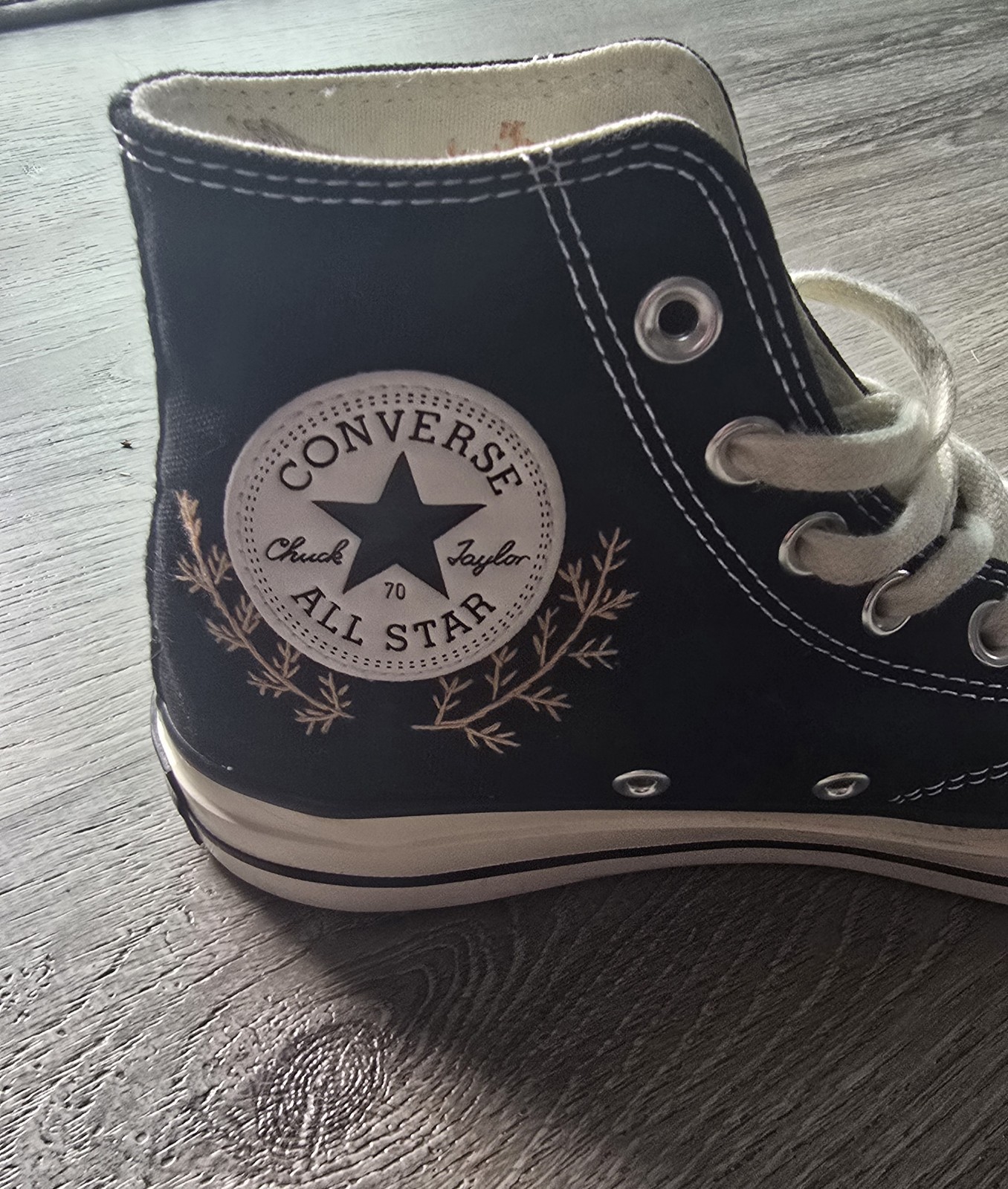 Converse Chuck Taylor High Top Snake Embroidered Sneakers Mens 5 Womens 7