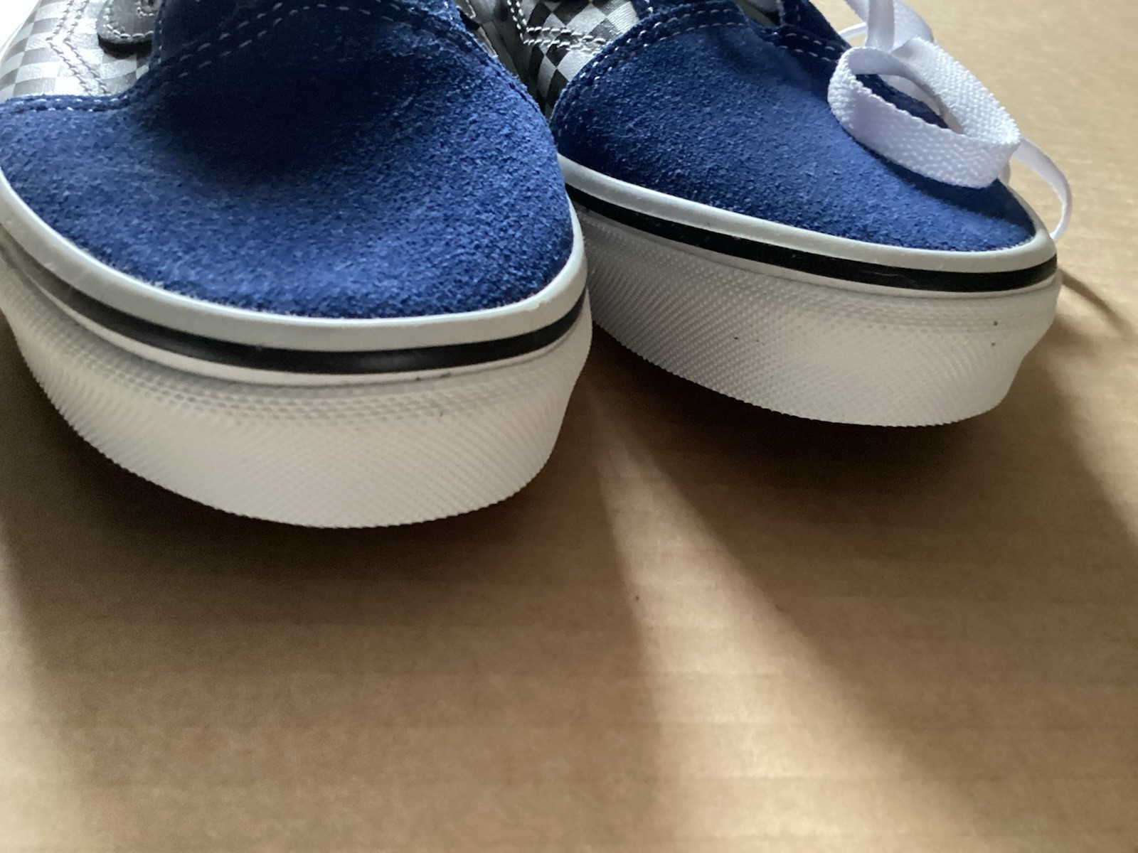 New Vans Pair of Sneakers -Off The Wall Teen/Juniors Size 6.5 Blue/White Checker