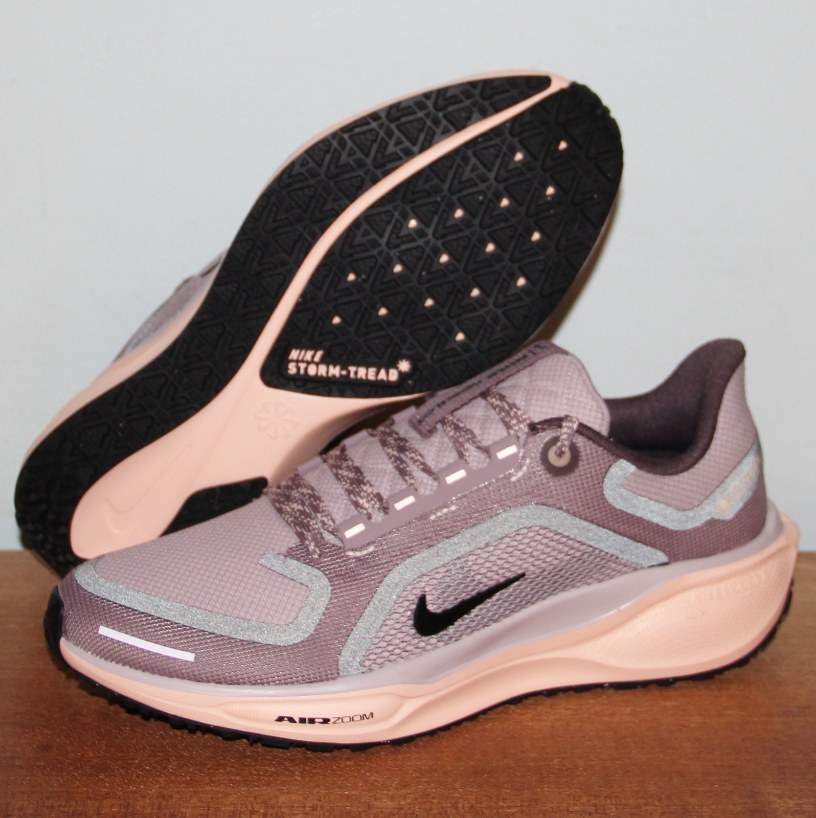 Nike Pegasus 41 Gore-Tex Running Shoes Womens 9 Platinum Violet FQ1357-004 New