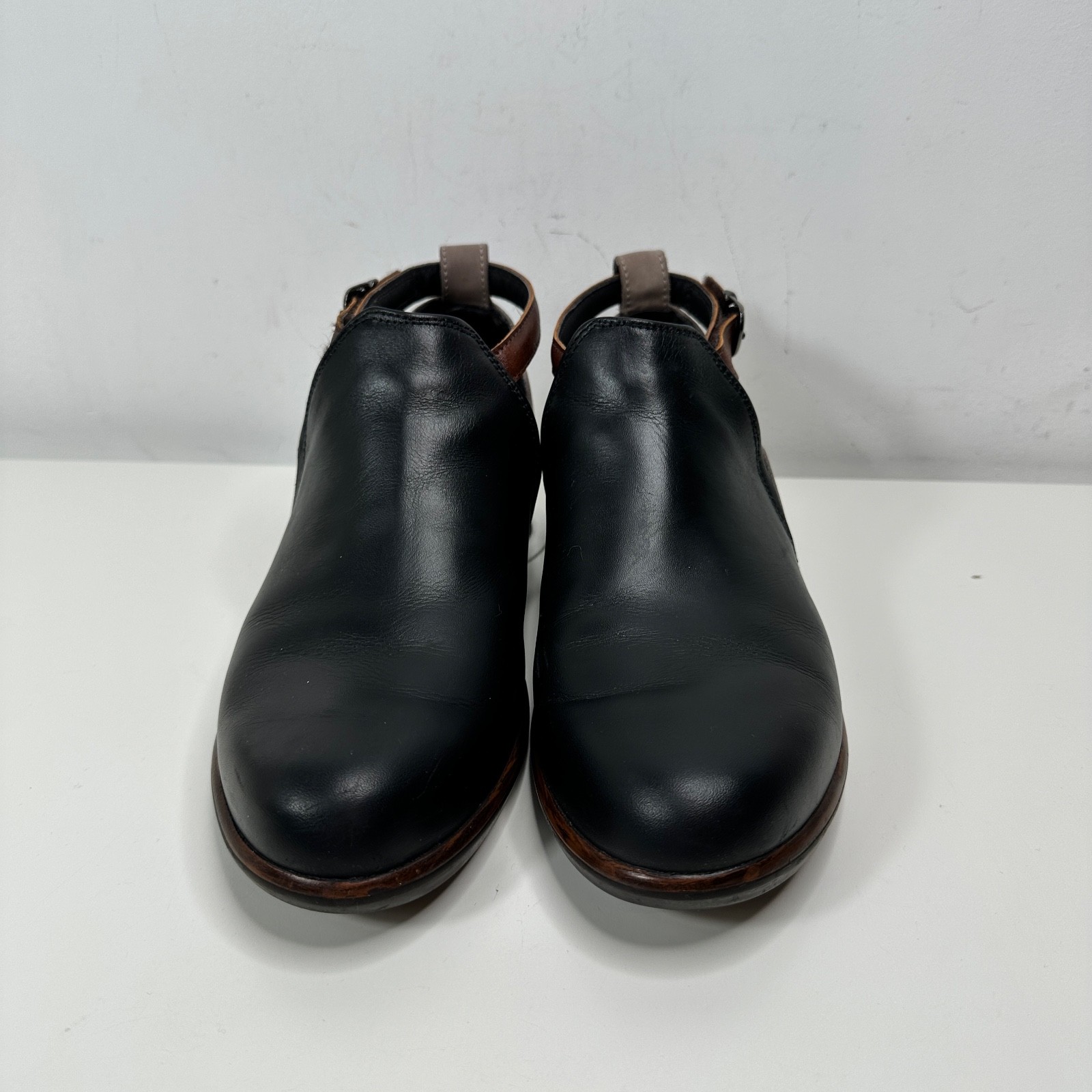 Naot Kamsin Transitional Bootie Cutout Leather Black/Stone Luggage Women’s EU 39