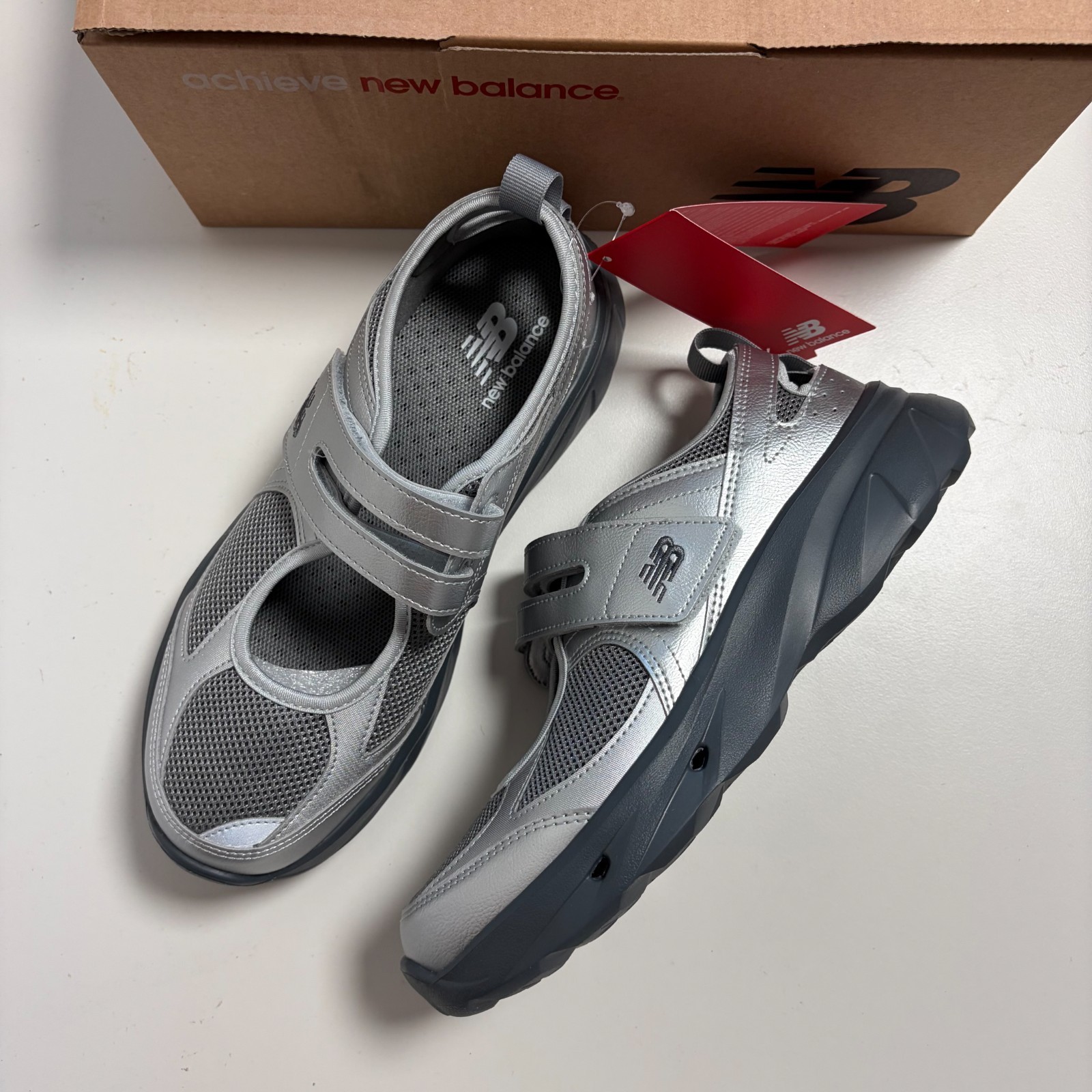 New Balance Breeze Womens Mary Jane Sneakers 26SS Silver SD2202SG2