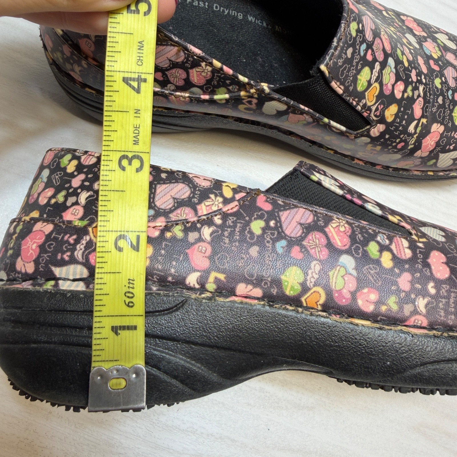 Spring Step Ferrara Love Size 7 Hearts Women’s Professional Closed Back Clogs
