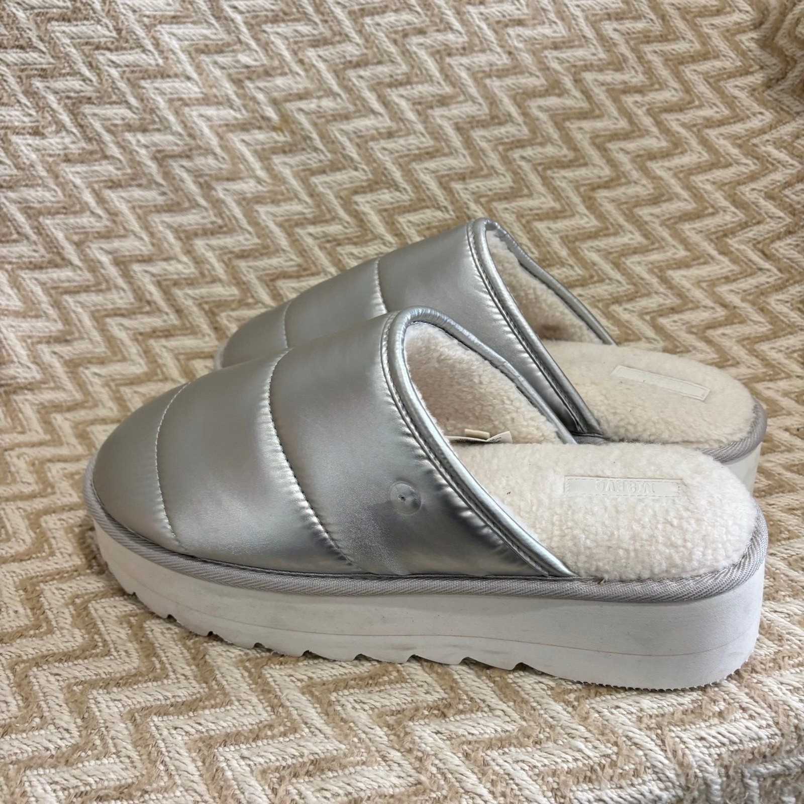 Anthropologie Maeve Women’s Puffy Platform Metallic Silver Slippers Large 10-11