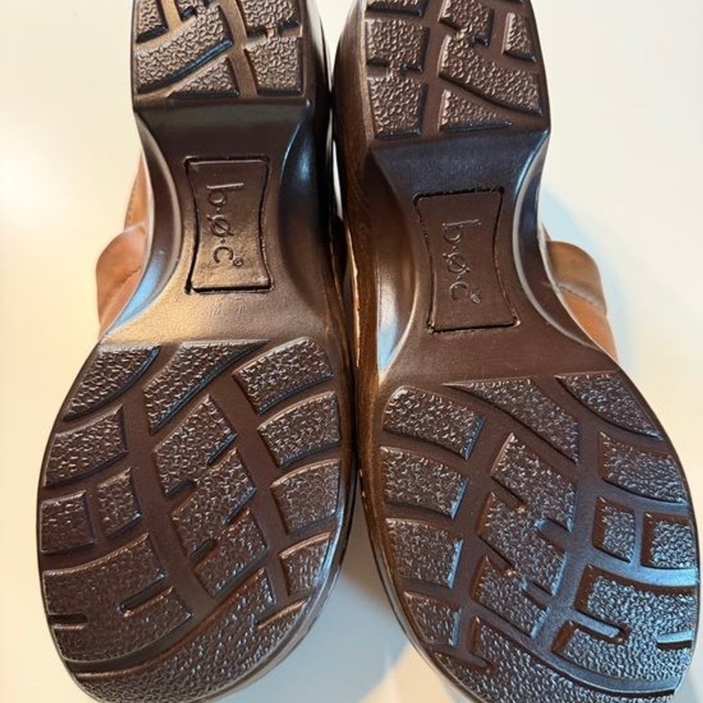 b.o.c. Women’s Brown Leather Peggy Slip-On Mules