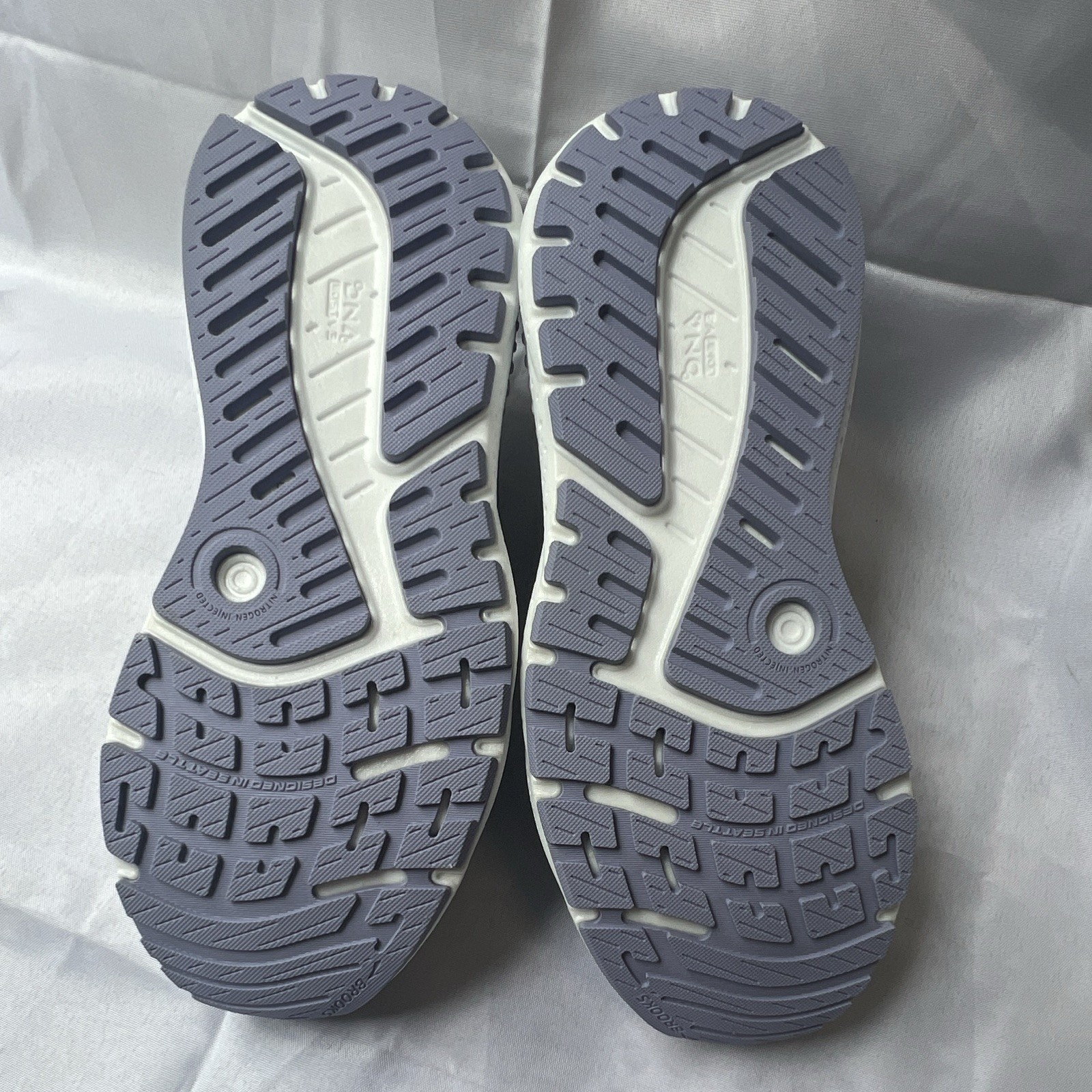 Brooks Ariel GTS 24 Mercury Ebony Lace Up Mesh Low Top Sneakers Women 9.5 med