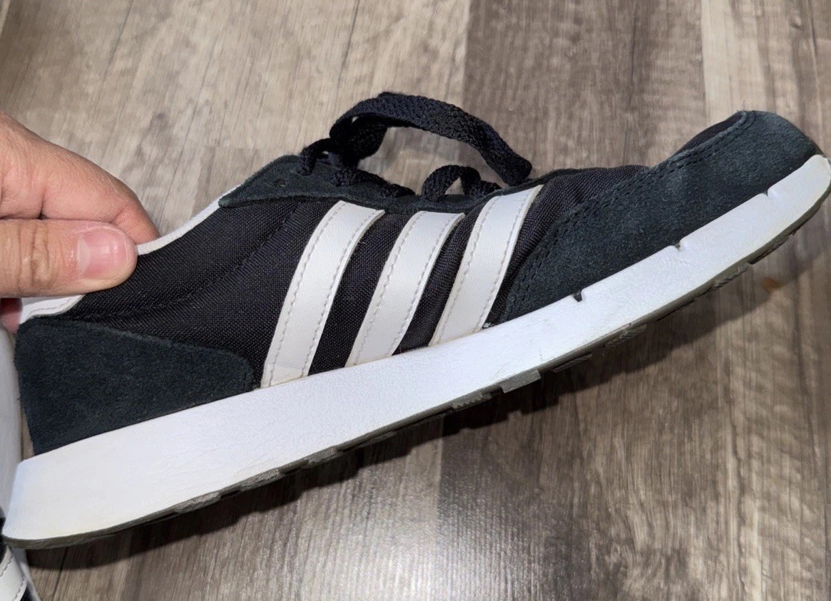 Adidas Run 60’s 2.0 Women’s Black/White Running Shoes Size 6