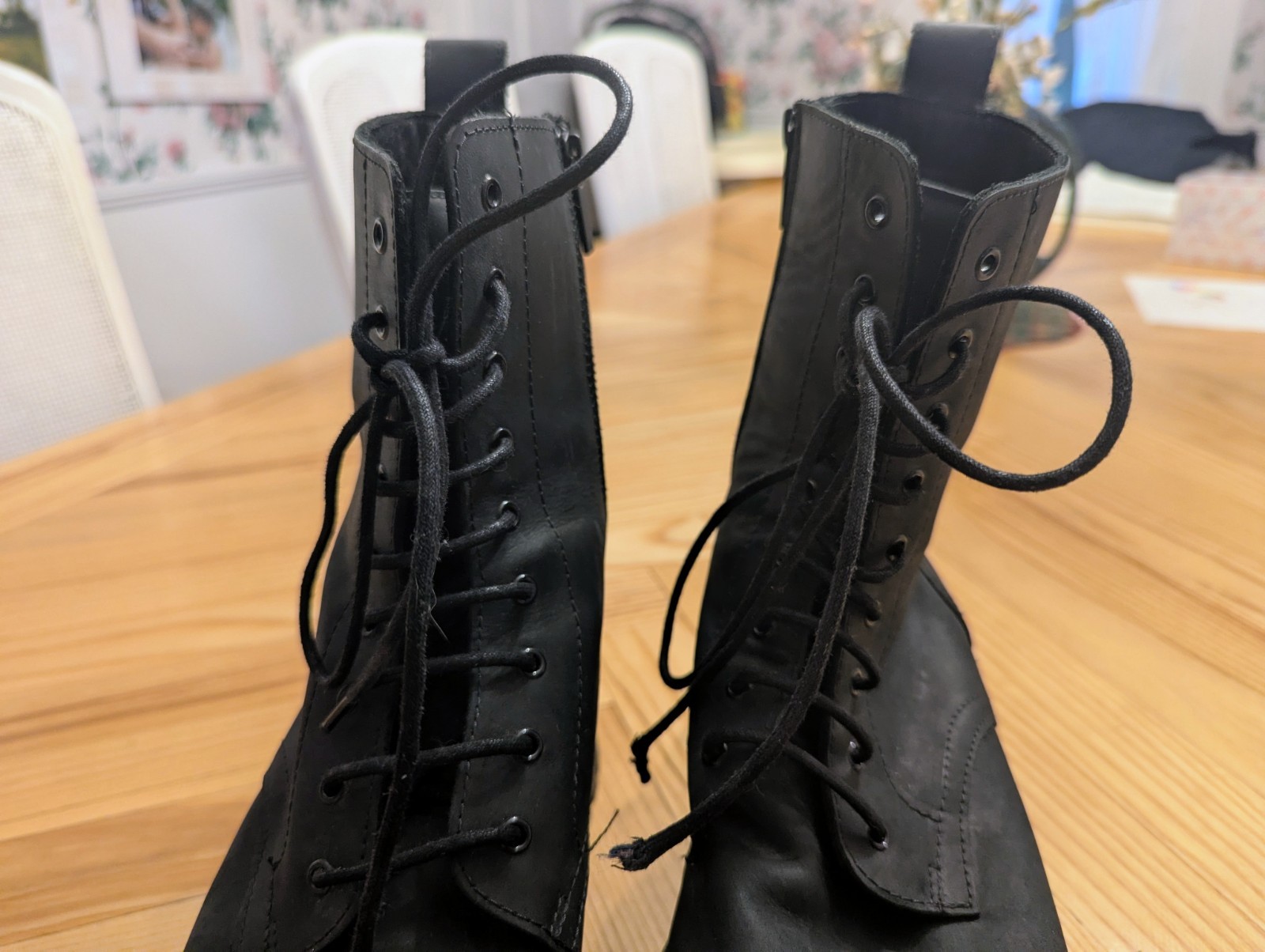 Thursday Women’s Matte Black Leather Combat Boots Side Zipper Platform Size 11
