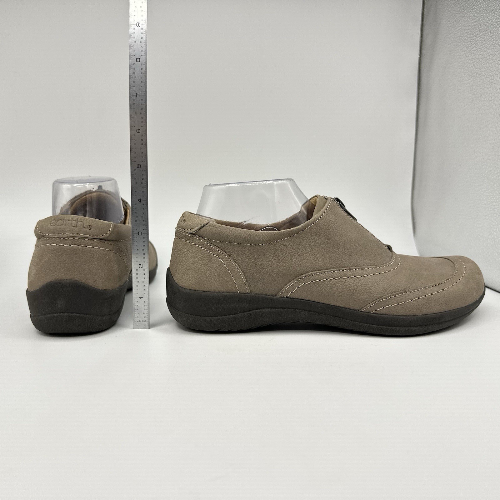 Earth Fannie Leather Casual Taupe Shoes Women 8 M Front Zipper