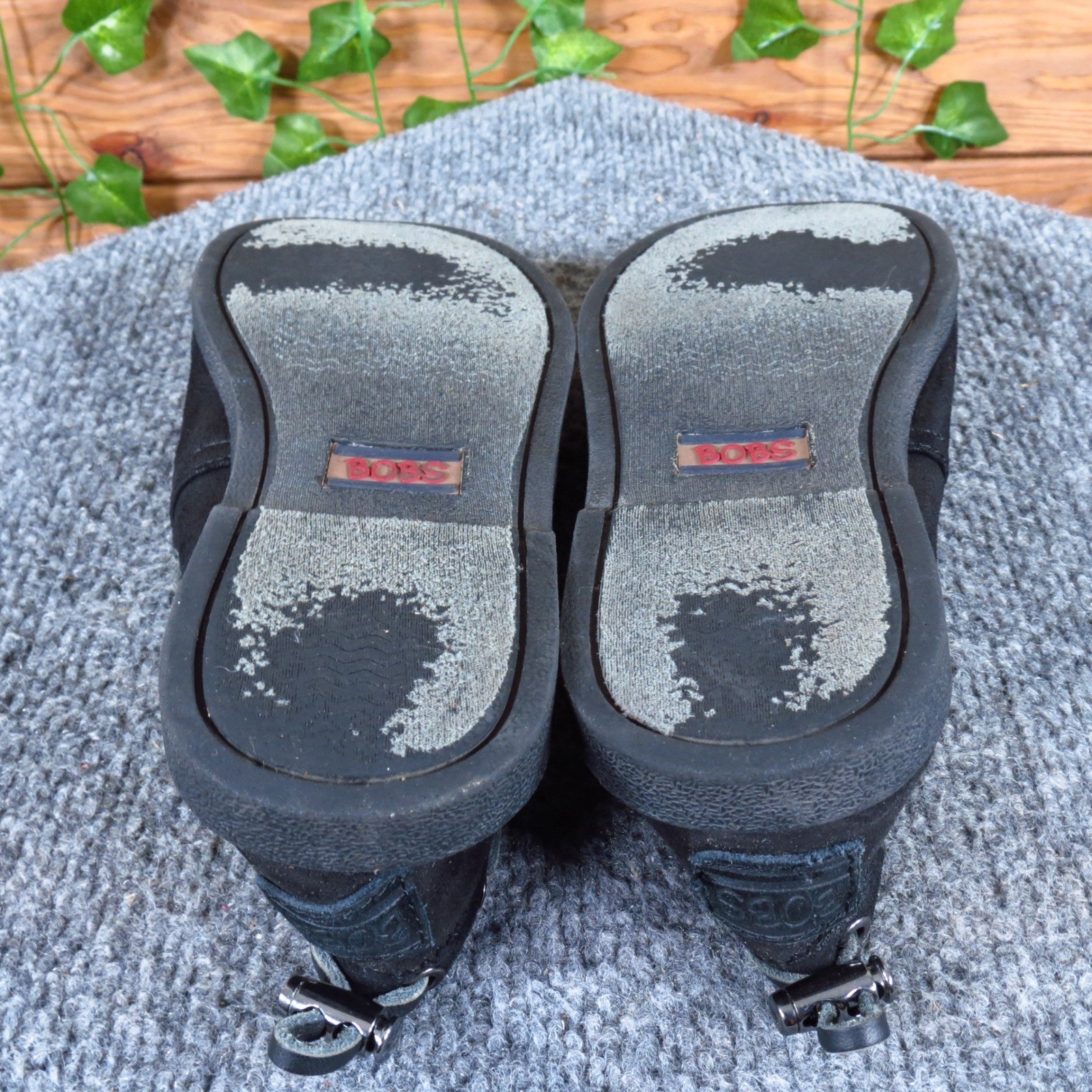 Bobs by Skechers Chill Luxe Women Casual Slip On Shoes Size 6.5 Daily Wear Black