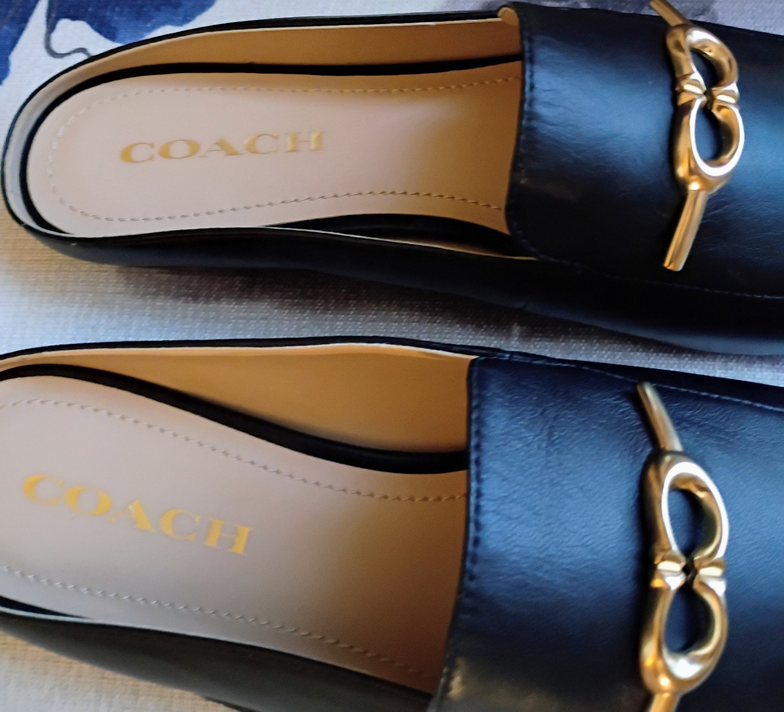 Coach Sienna Shoes Leather Slide Size 9.5 B Black with Gold Logo
