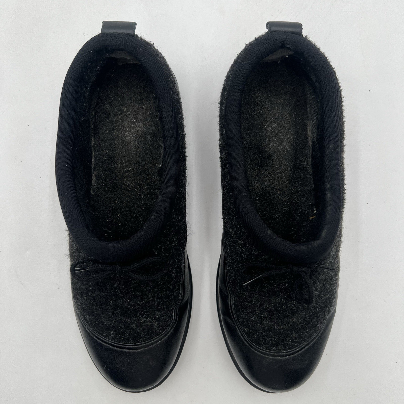 Wanderlust Shoes Women’s 9M Black Wool Felt Slip On Clogs Waterproof Black