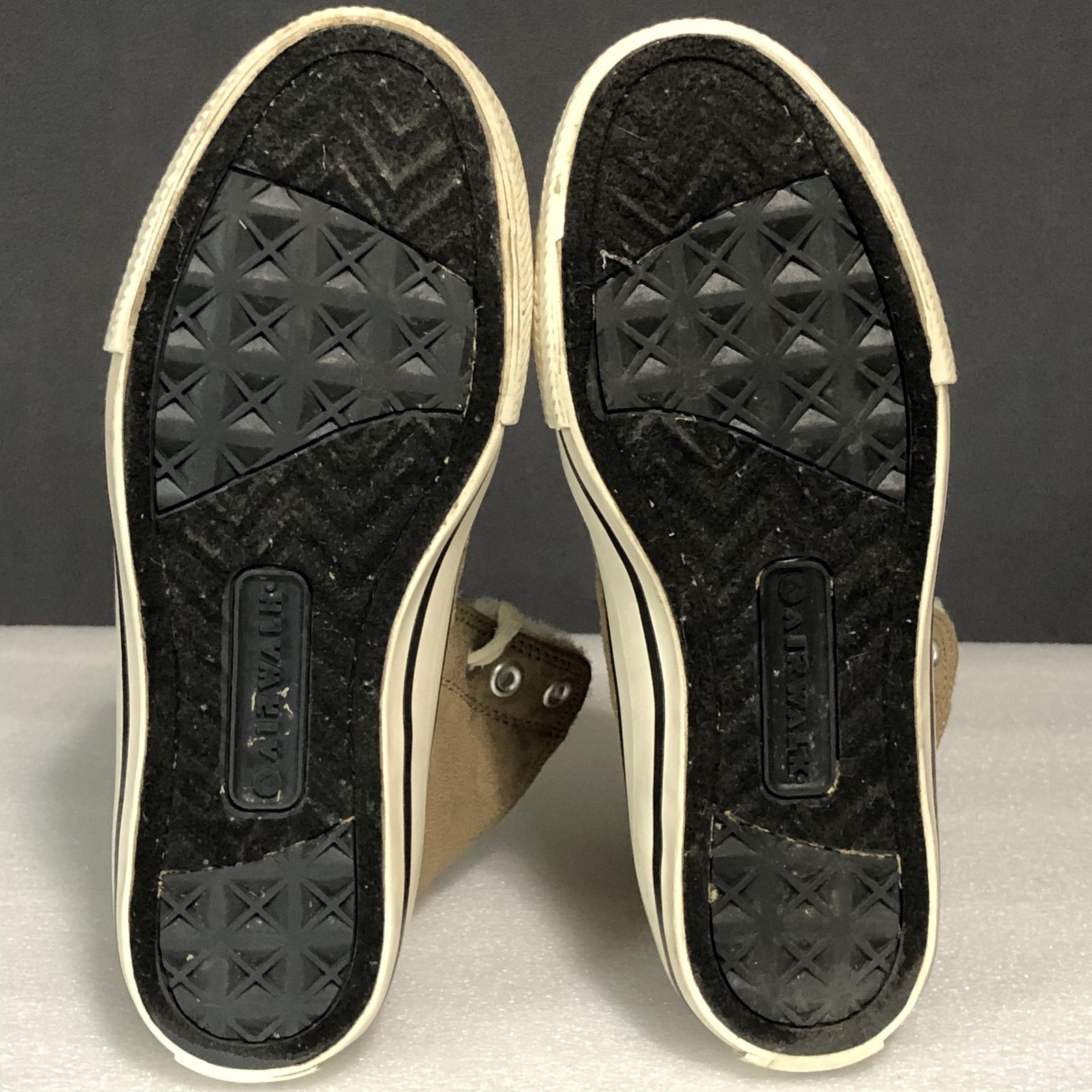 Airwalk Shoes Womens Size 6.5 Brown Suede High Top Fleece Lined Skate Sneakers