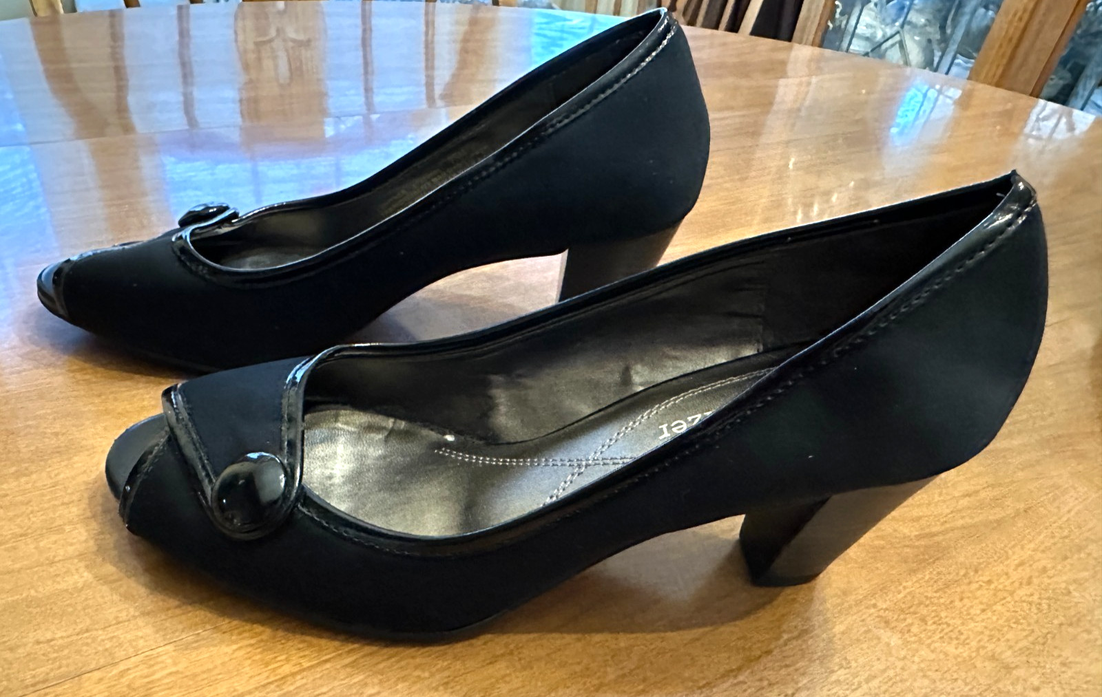 Naturalizer Lightner Heels Womens