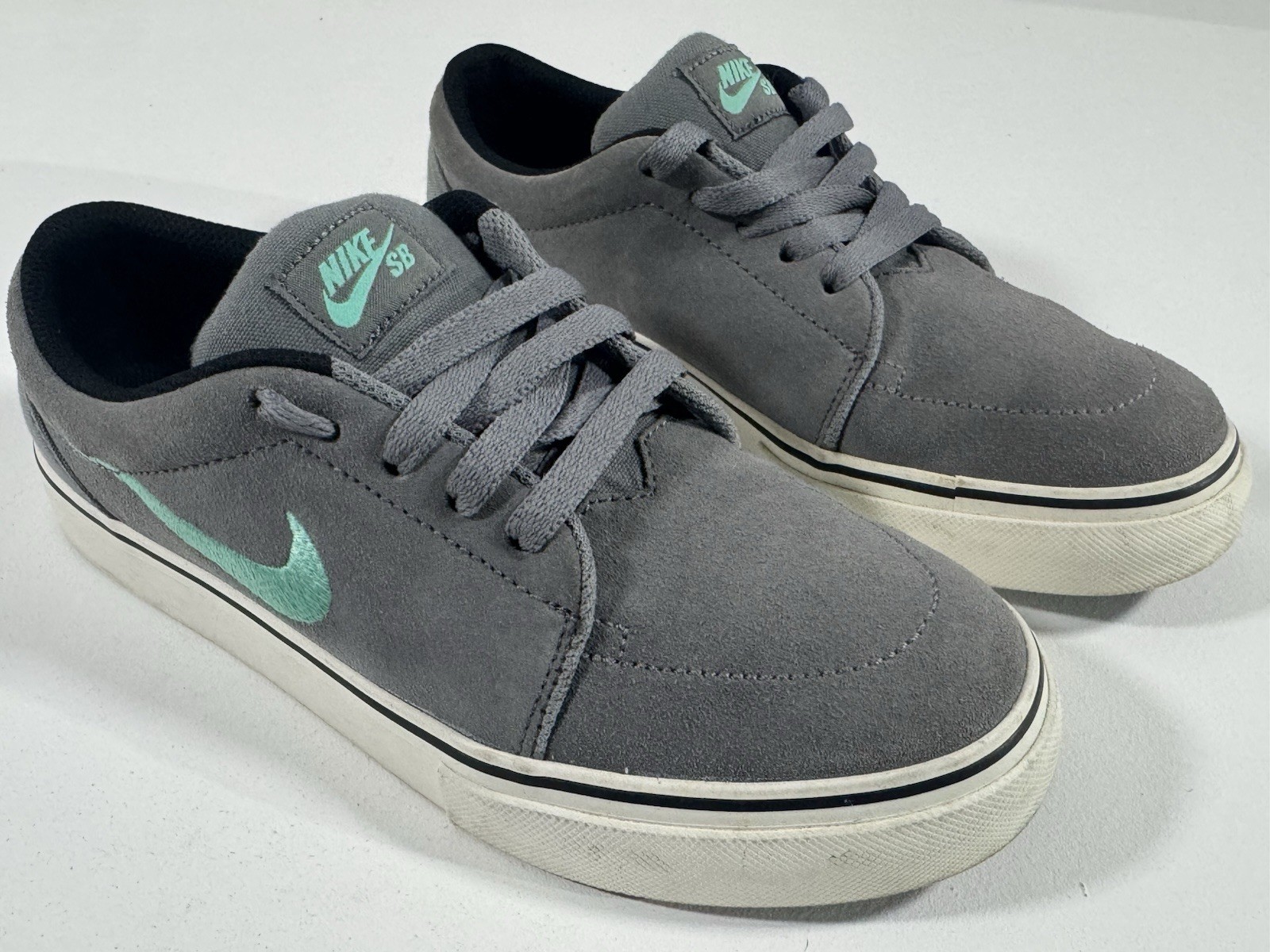 Nike SB Check Solarsoft Skate Shoes Grey Mint Suede US 5 UK 4.5 EU 37.5