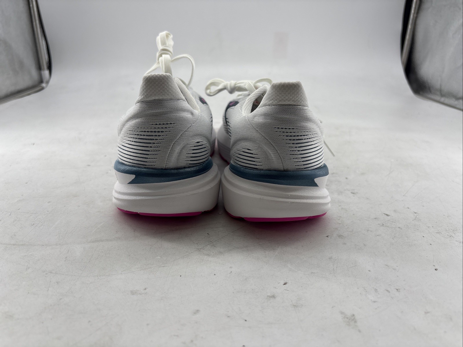 Brooks Revel 8 120456 1B 132 White Moonlight Pink Shoes Women’s Size 8 (A521)