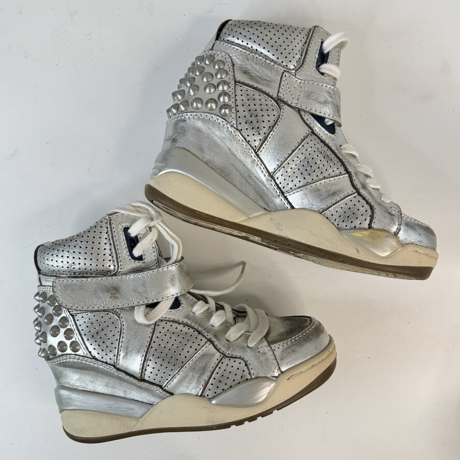 ASH Freak Wedge Studded Leather Sneakers Metallic Silver Shoes Women’s sz 35
