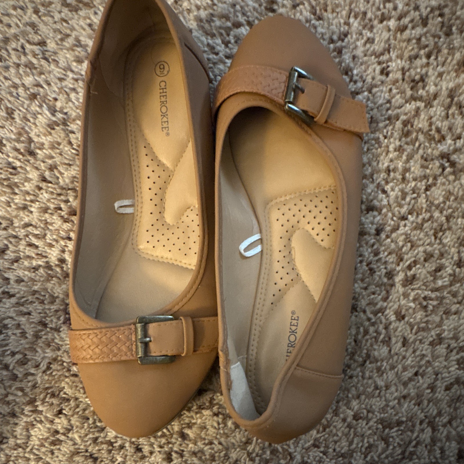 Cherokee Women’s Tan Suede Slip-On Flat Round Toe Buckle Accent Casual US 9