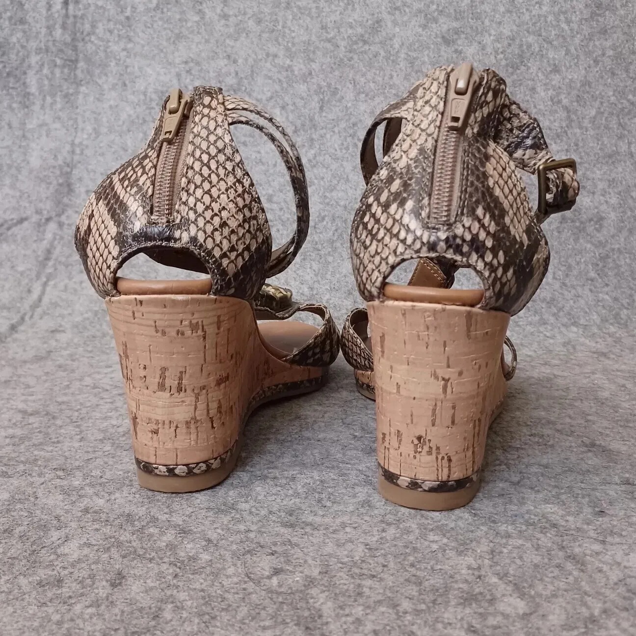 Libby Edelman Sandals Women 8.5 W Beige Brown Faux Snake Skin Wedge Ankle Strap
