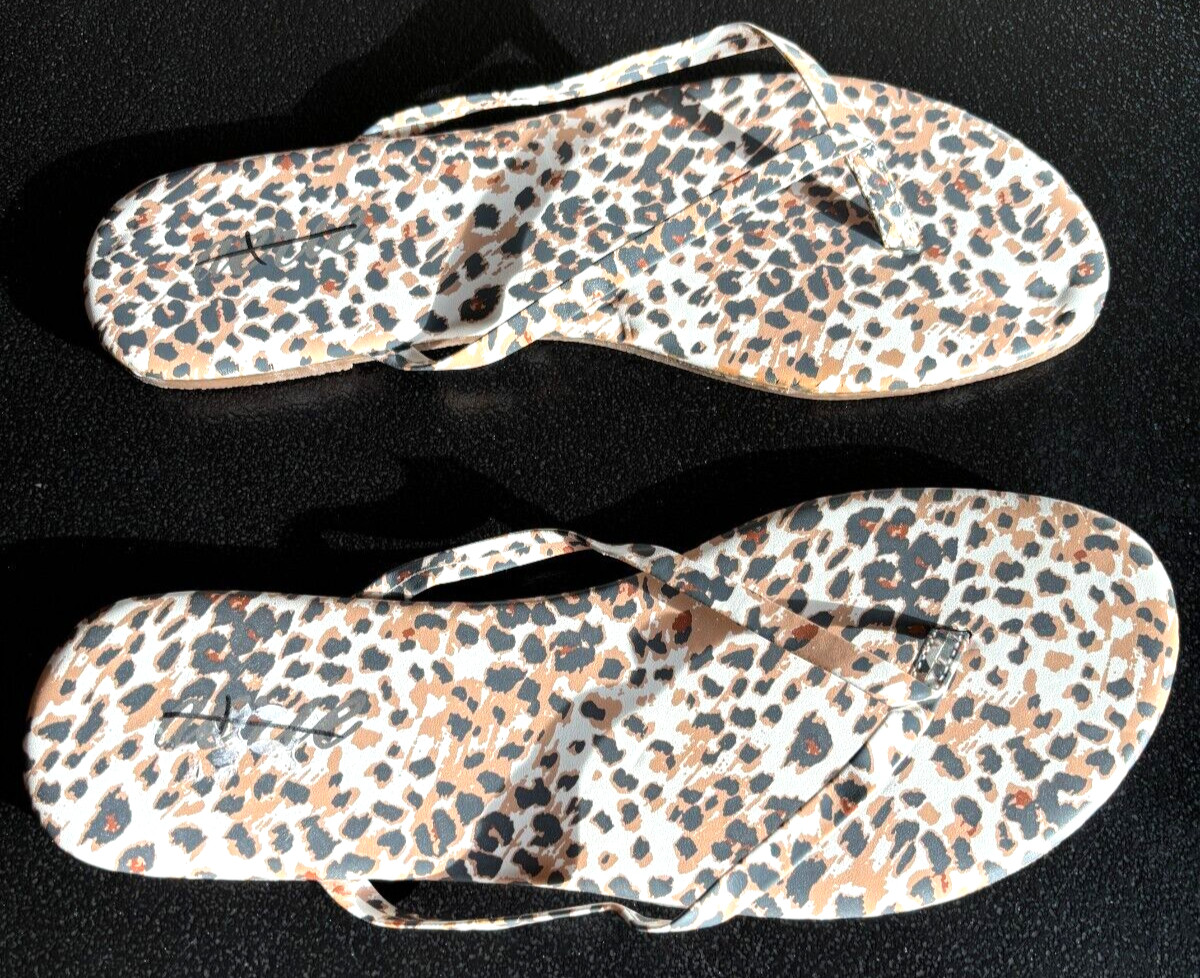 Aerie Thong Flip Flops Flat Animal Print Sandals Slip on Women’s Size 8