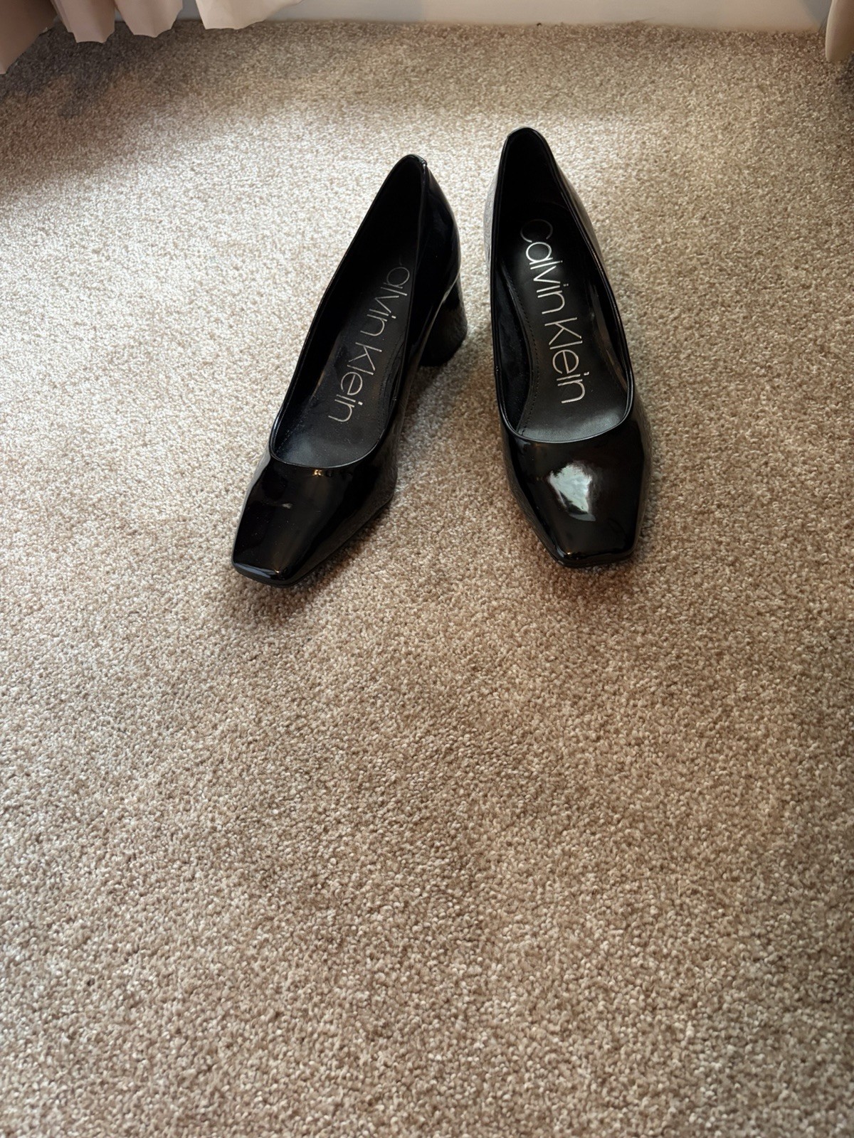 Calvin Klein Women’s Black Patent Leather Block Heel Pumps Square Toe Size 7M
