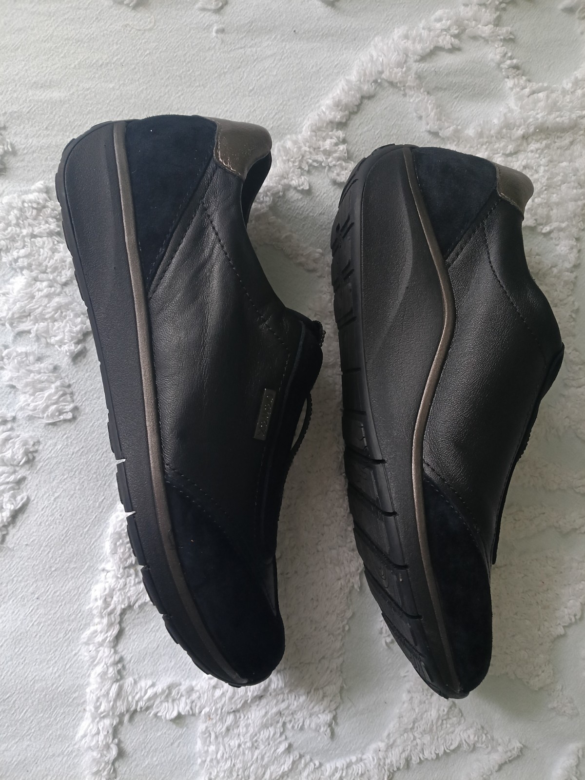 Aetrex Women’s Megan Arch Support Sneaker Black Sparkle Size 8