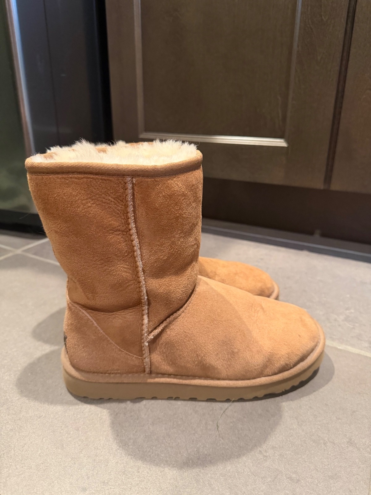 UGG Classic Short II Women’s Boot – Chestnut, US 7