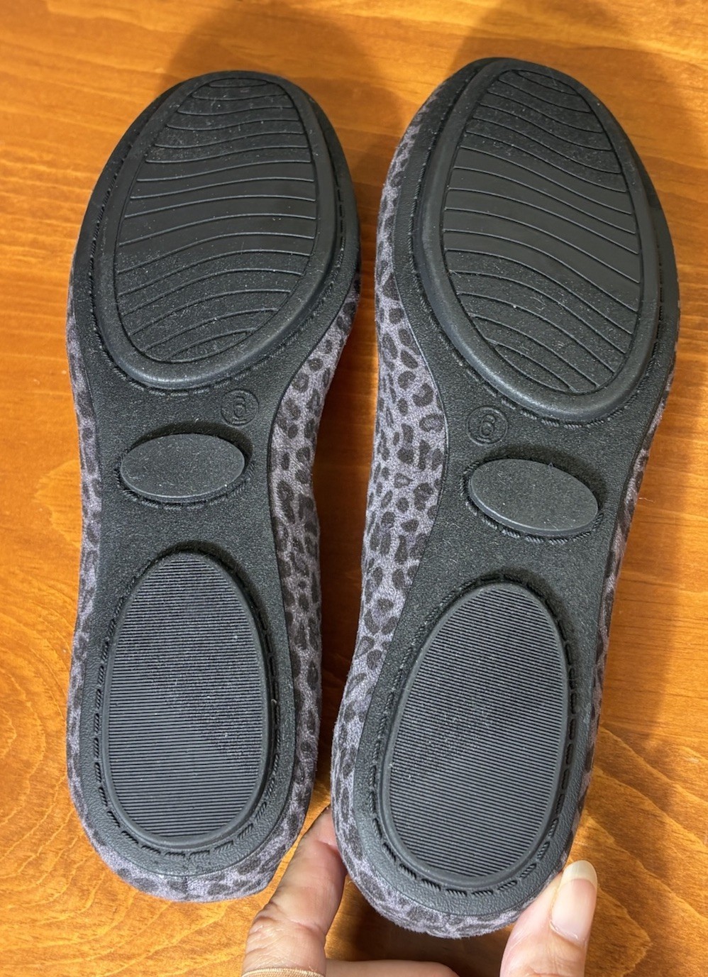 Xappeal Gray Black Leopard Print Ballet Flats Women’s Size 6 Slip On NWOB