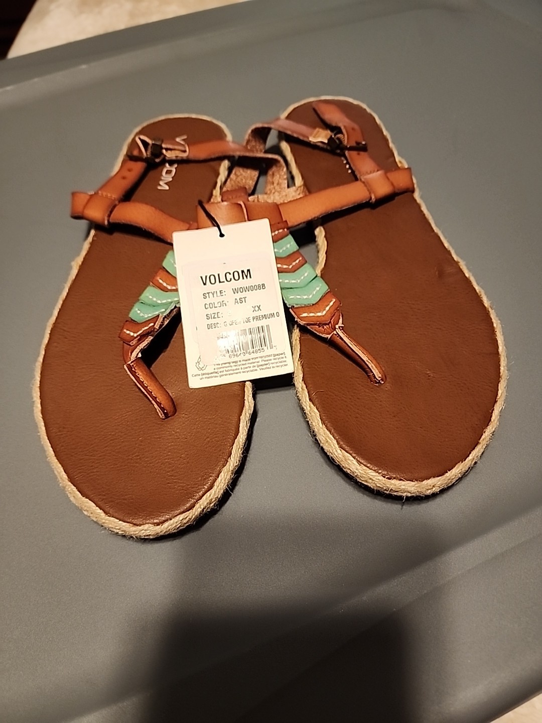 volcom sandals womens 8 new