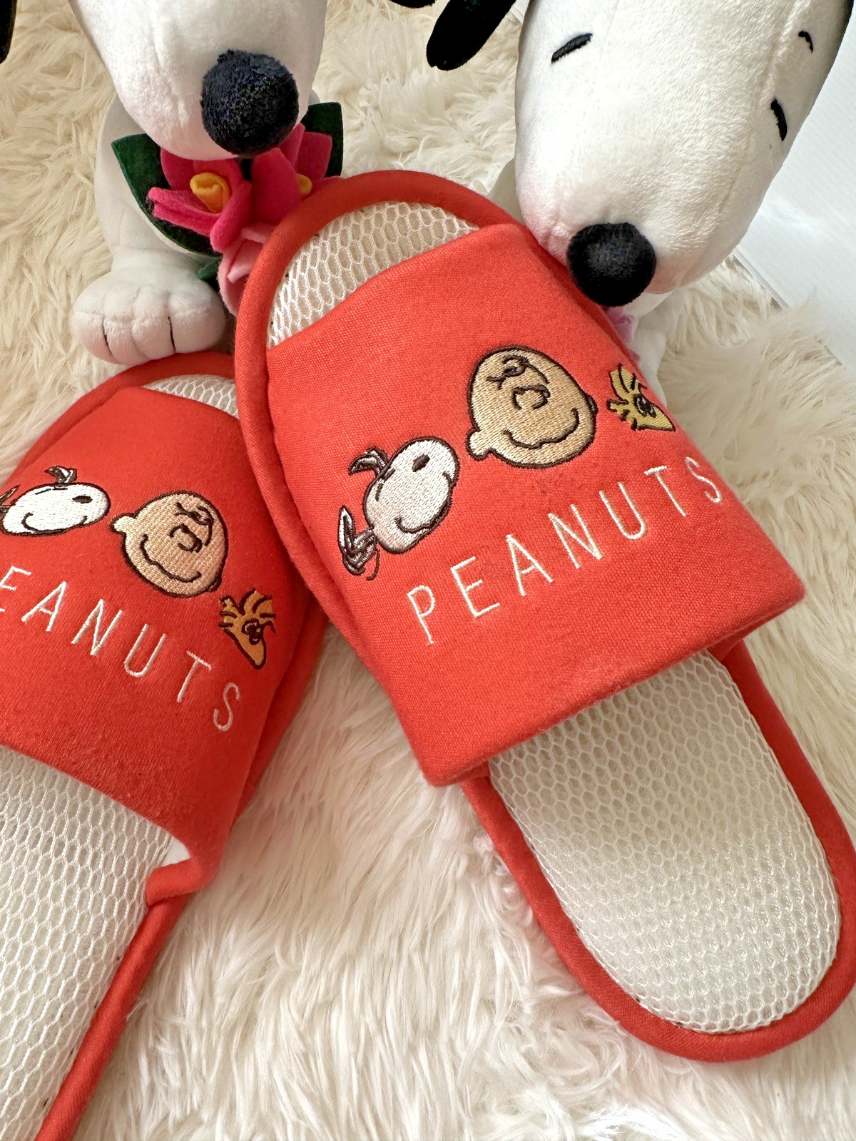 Peanuts Snoopy House Slippers Unisex M/L US 9-10 Cozy Indoor Shoes Japan