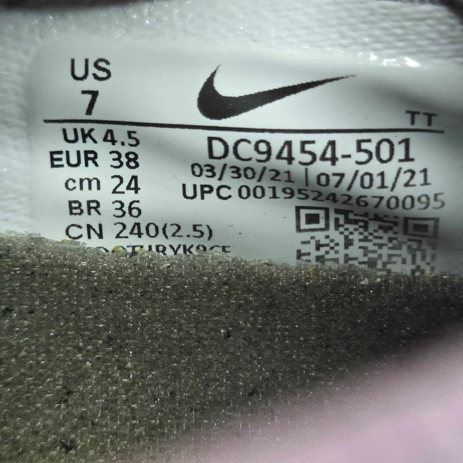 Size 7 – Nike Air VaporMax Flyknit Women’s Shoes Day to Night – Amethyst Ash