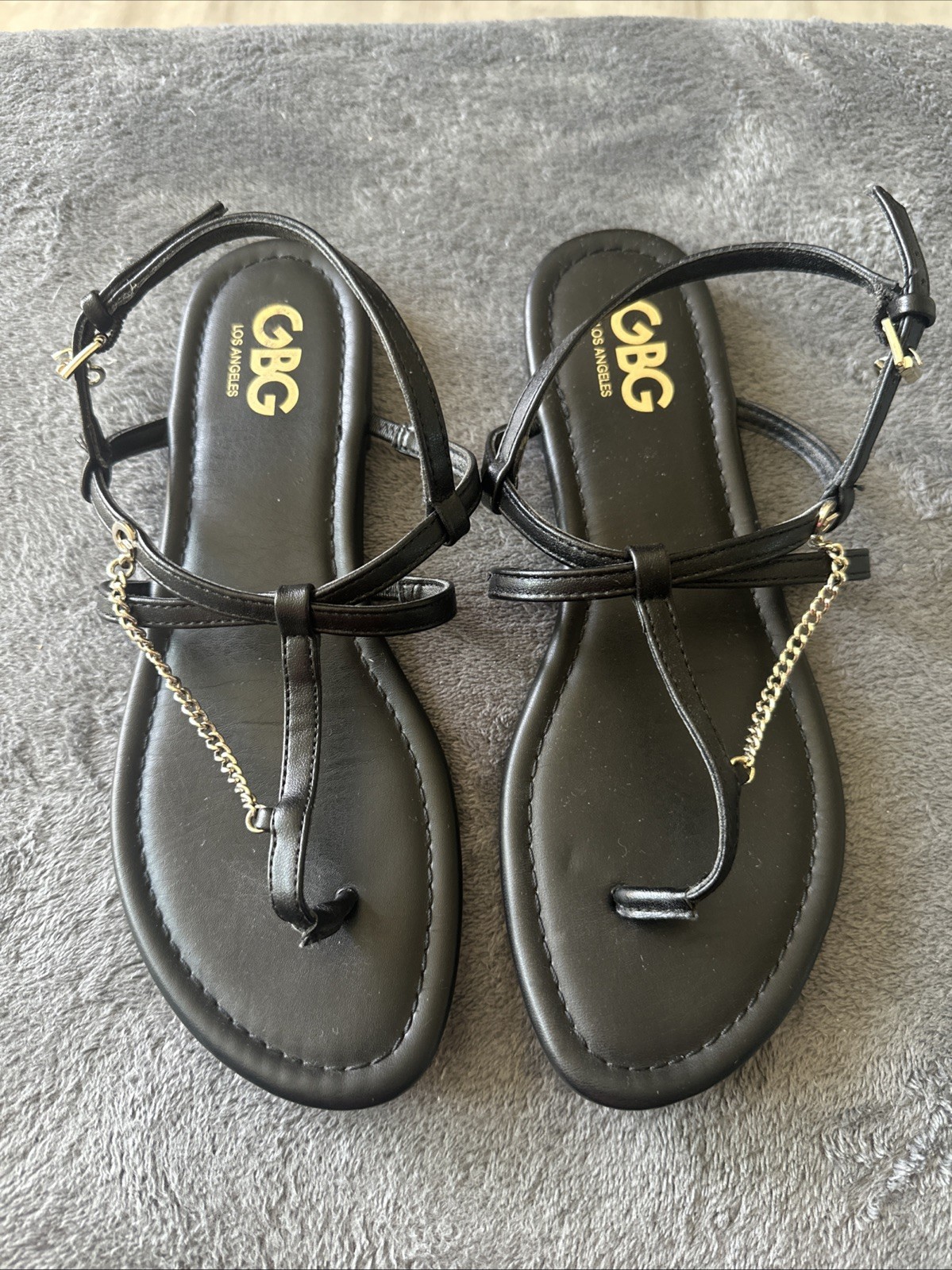 Women’s 7.5 Black GBG Los Angeles Sandals