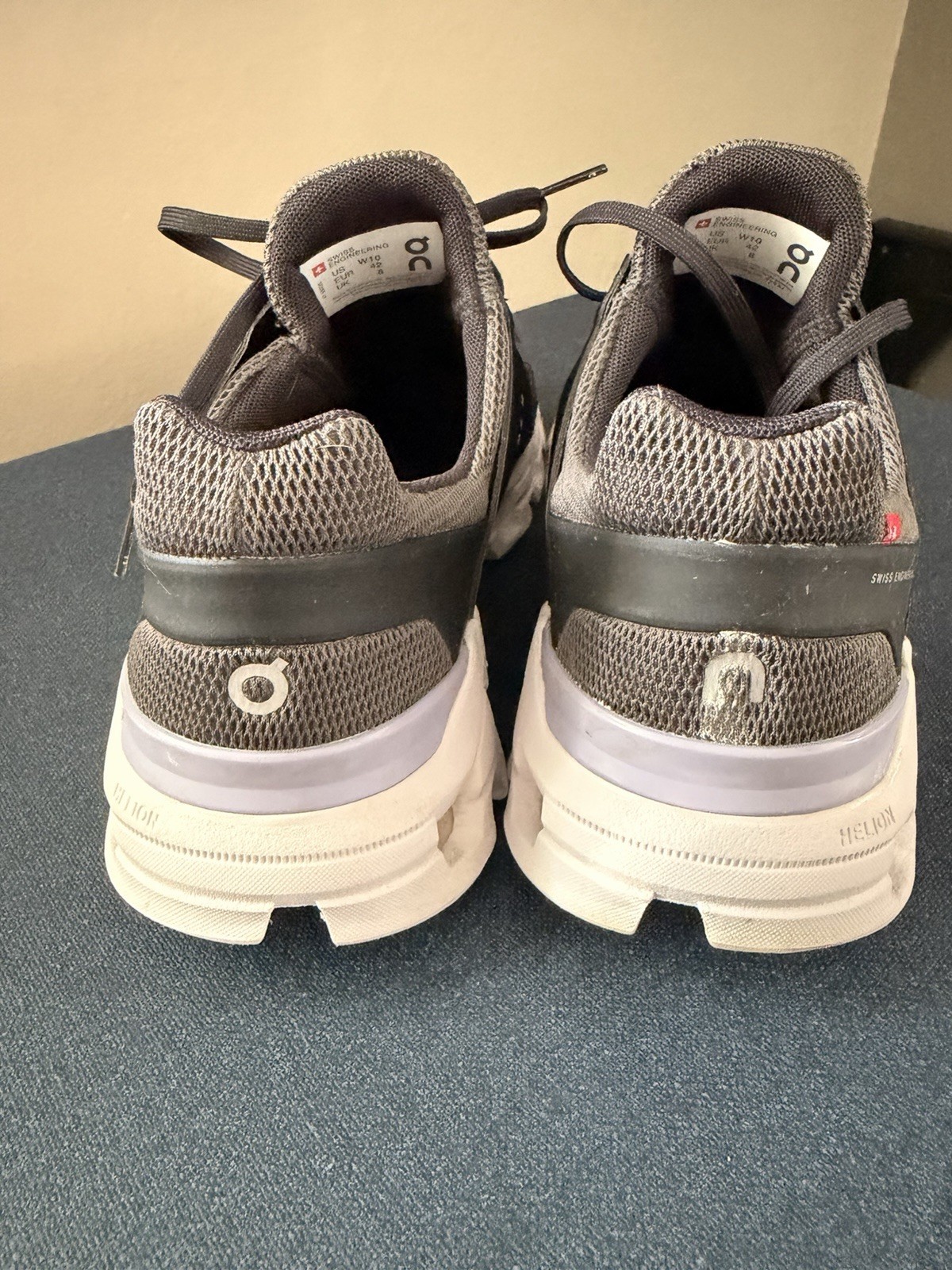 On Cloud Swift Grey/Black/Lavender Women’s Sneakers Size 10 (EU 41)