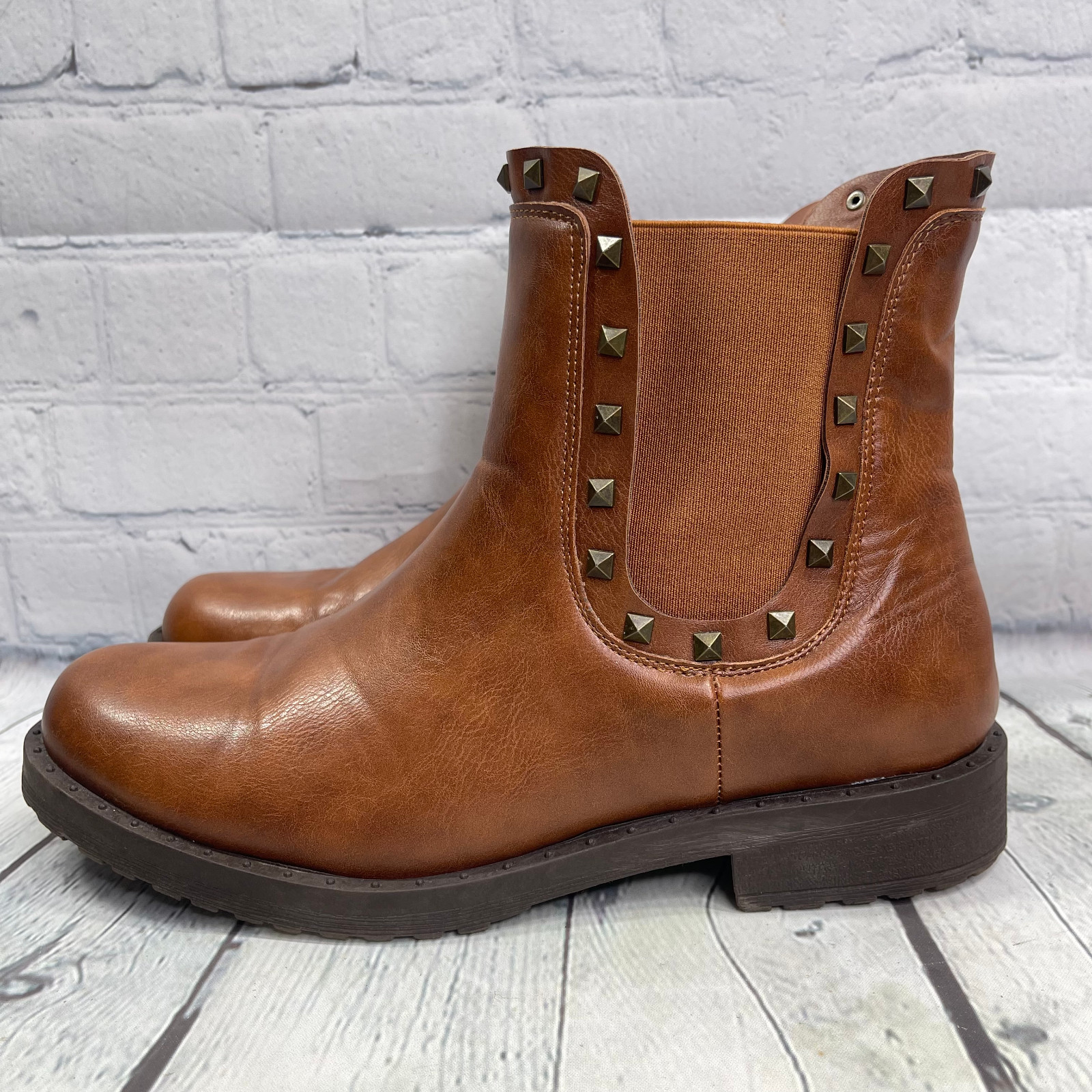 Olivia Miller Chelsea Boots Women Size 10 Brown Slip On Ankle Booties Shoes